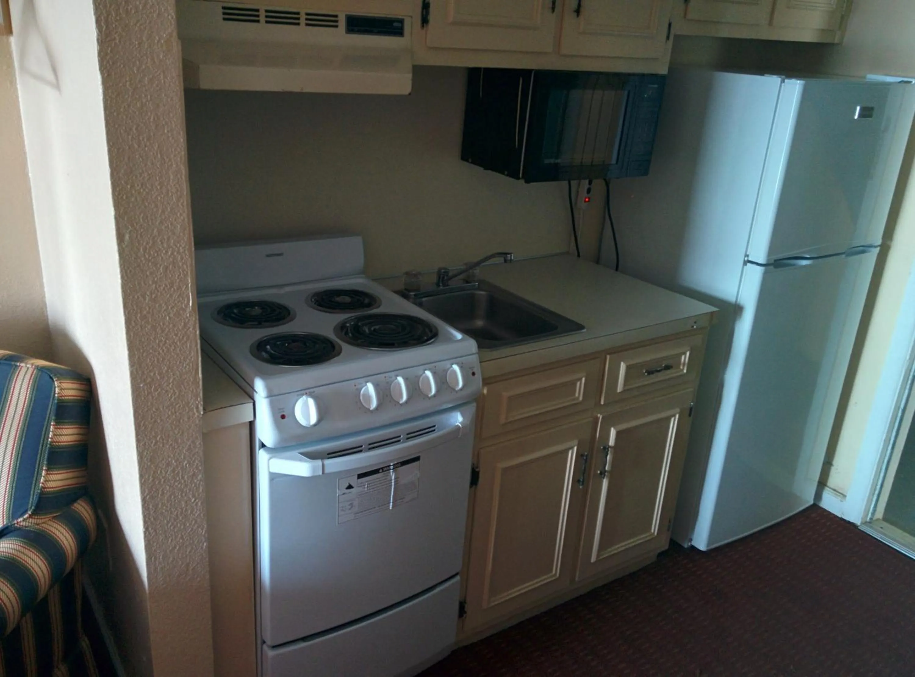 Kitchen or kitchenette in Sea Dunes Oceanfront