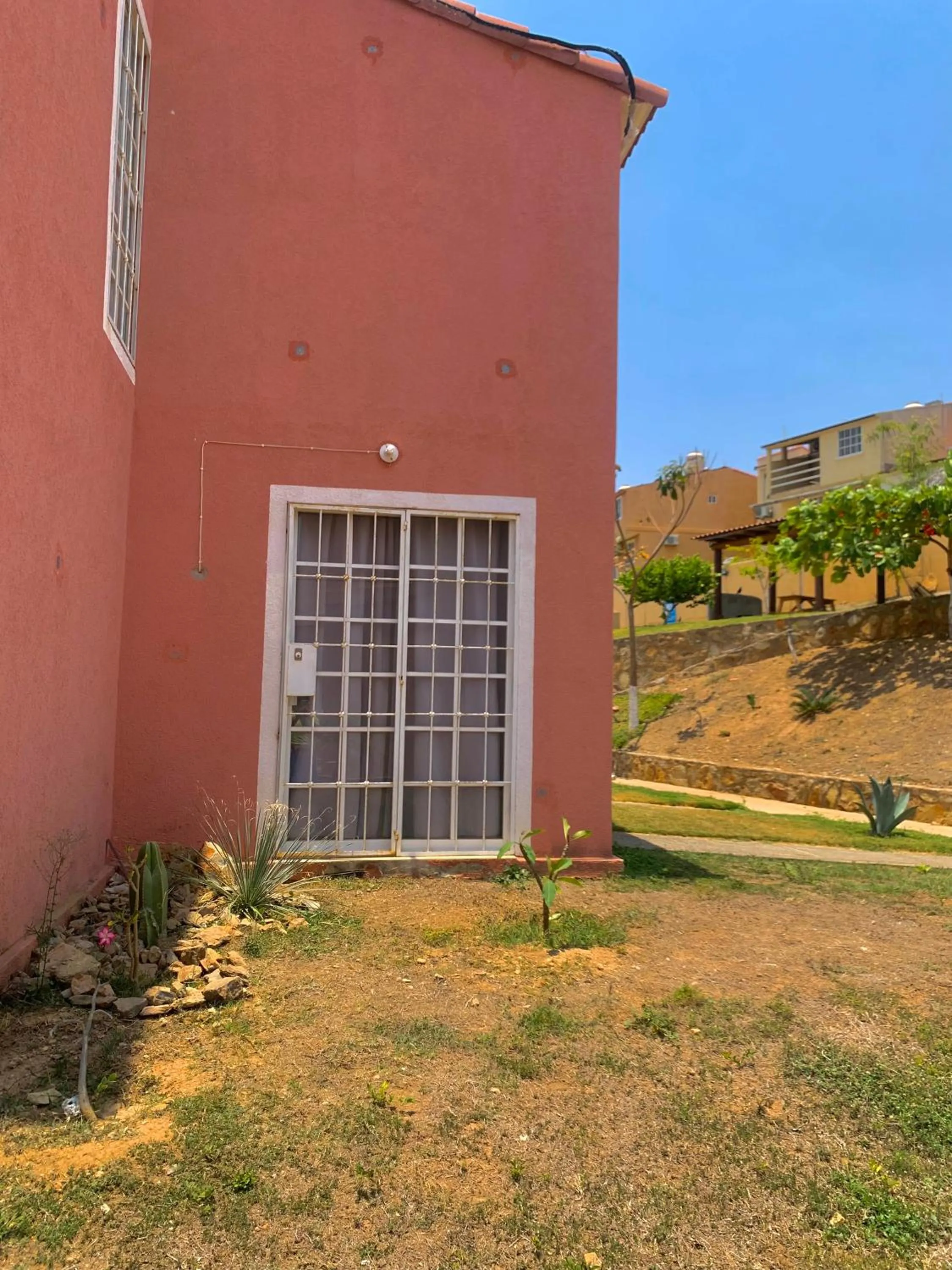 Property building in sweet home ixtapa comfort