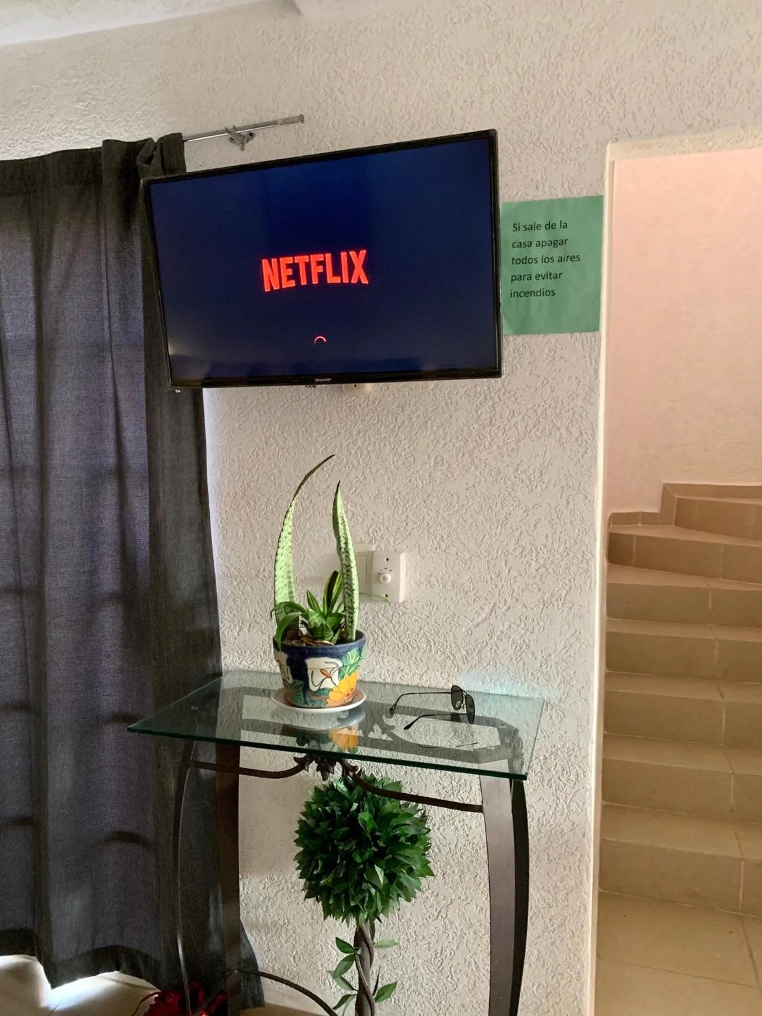 Communal lounge/ TV room in sweet home ixtapa comfort