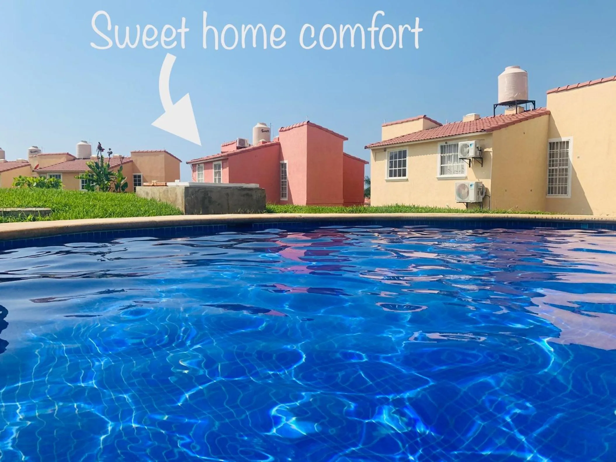 Swimming pool in sweet home ixtapa comfort