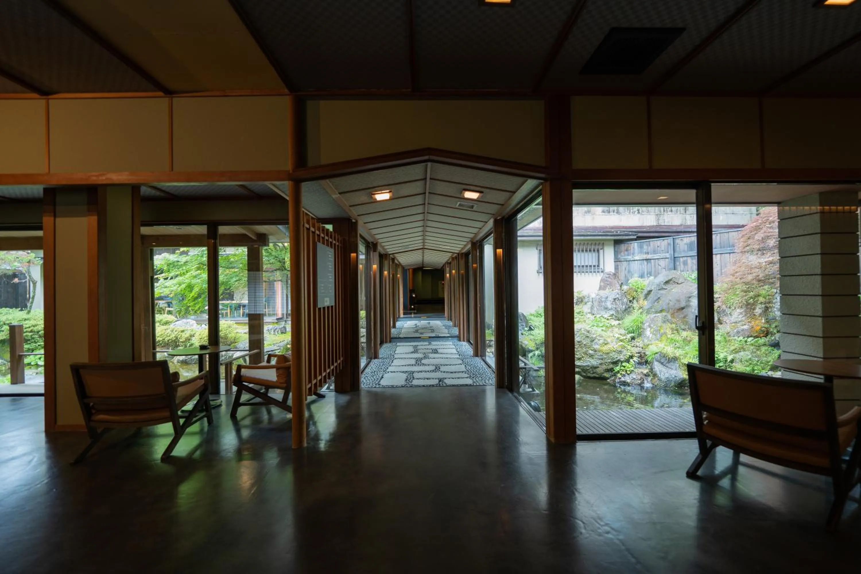 Area and facilities in Sakahijiri Nikko