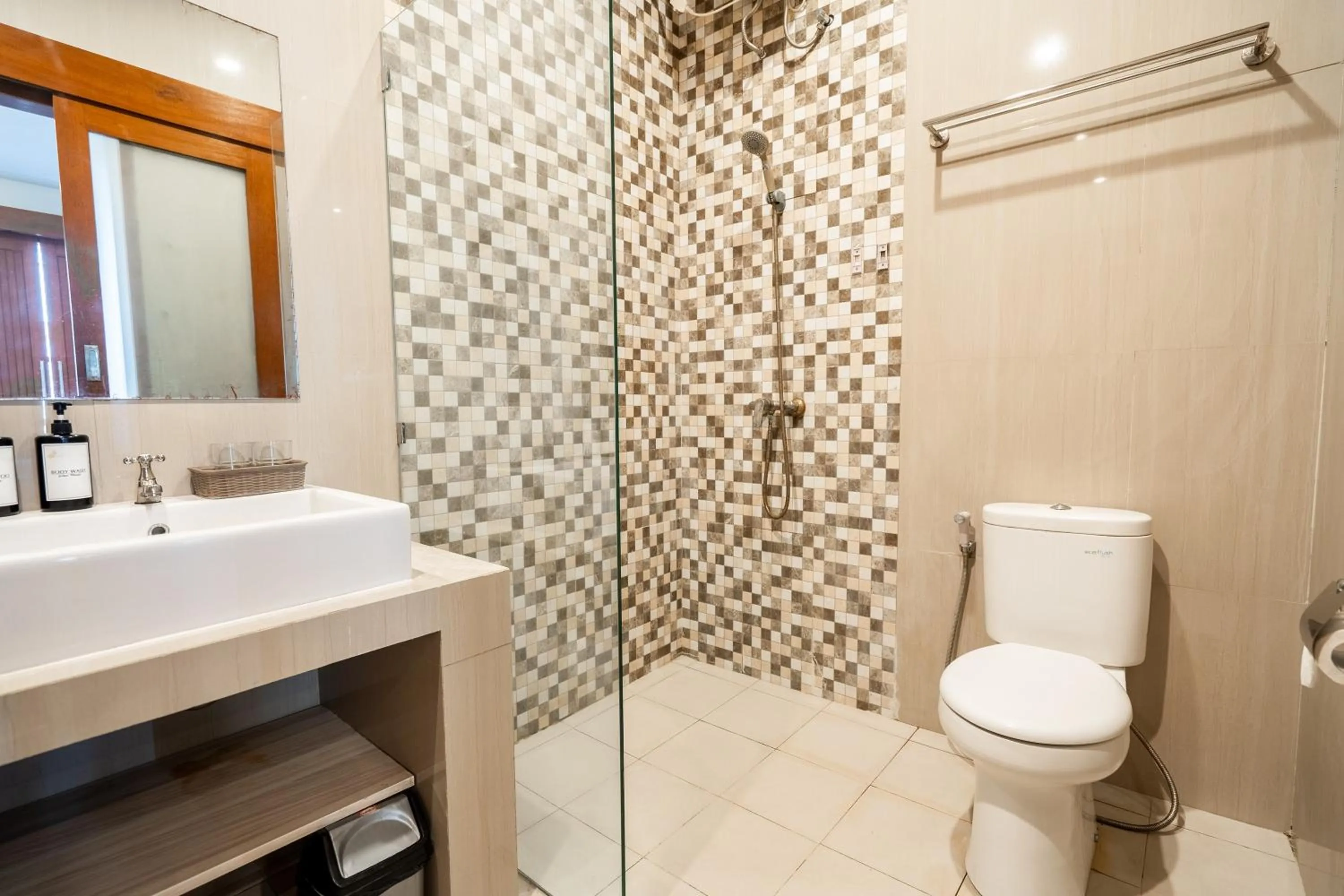 Shower in Mahesa Suites Seminyak