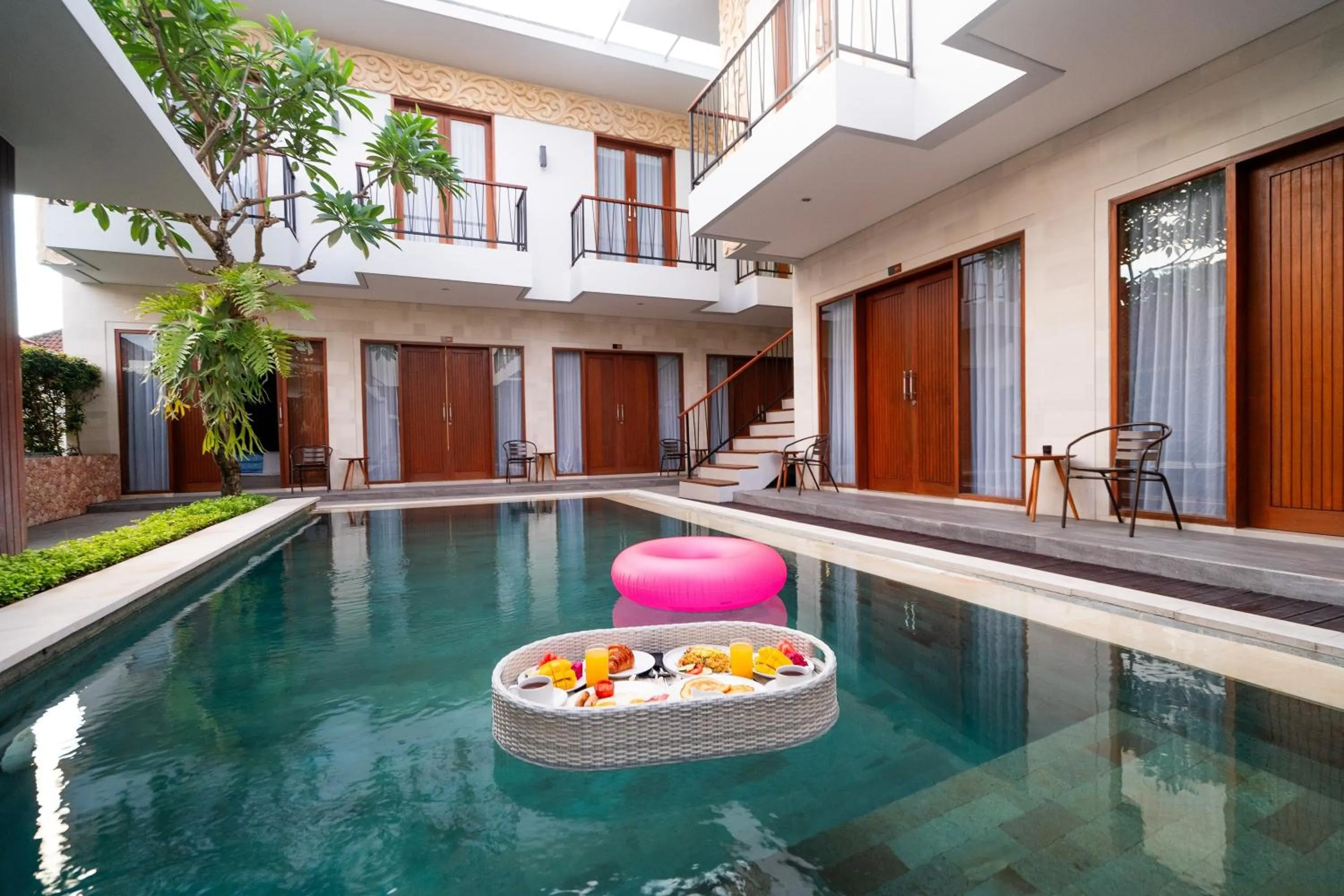 Swimming pool in Mahesa Suites Seminyak