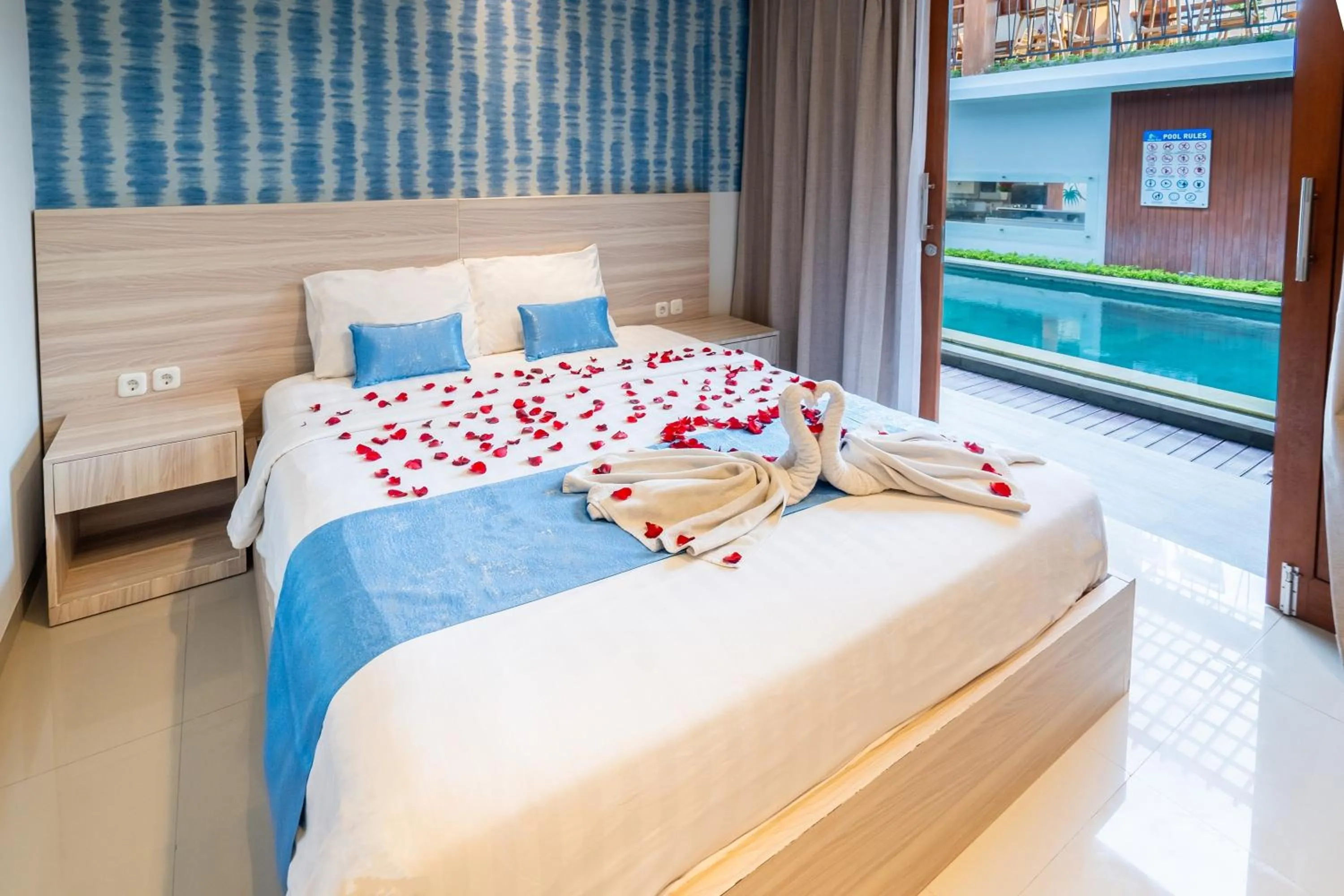 Bed in Mahesa Suites Seminyak