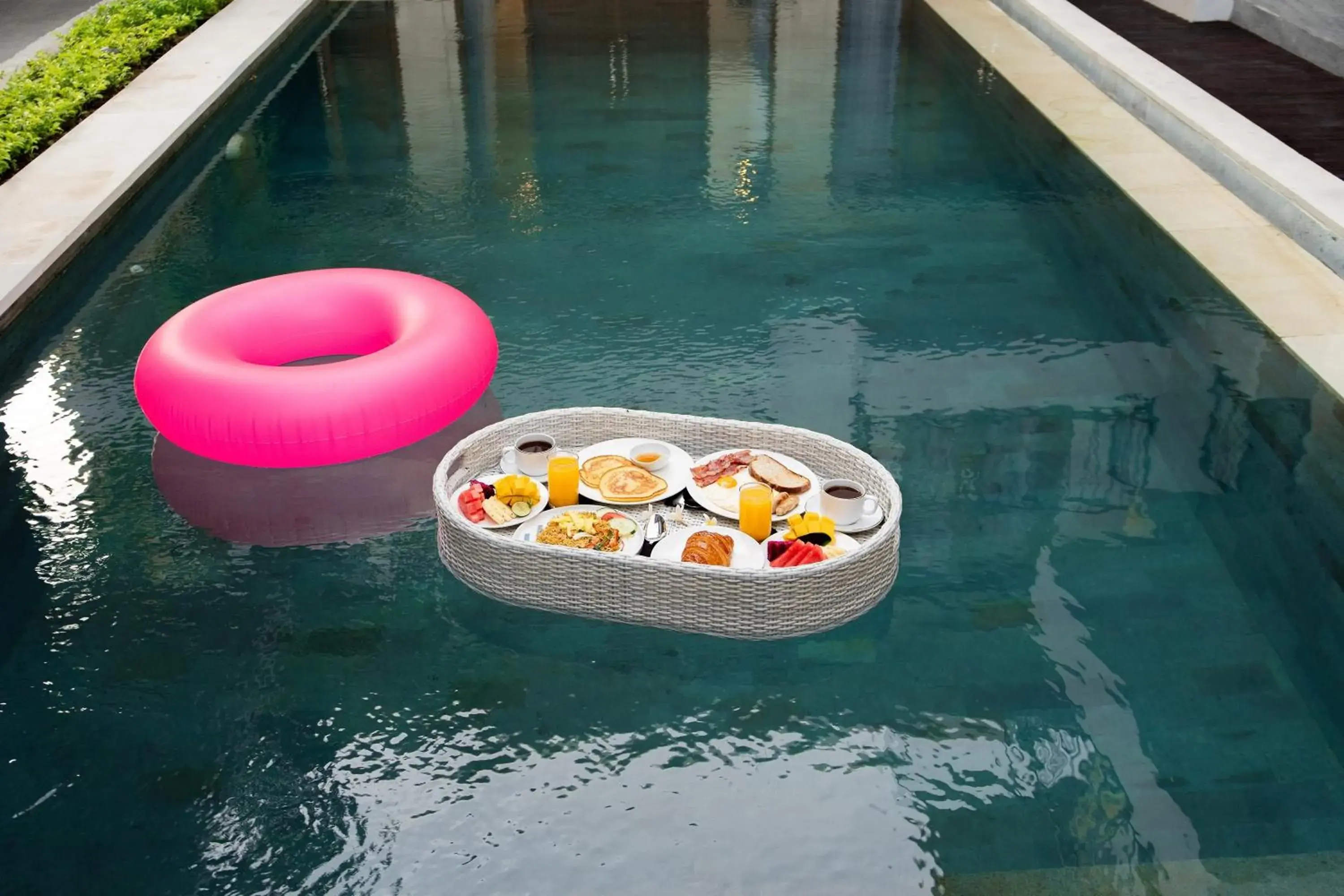 Food and drinks in Mahesa Suites Seminyak Food and drinks in Mahesa Suites Seminyak