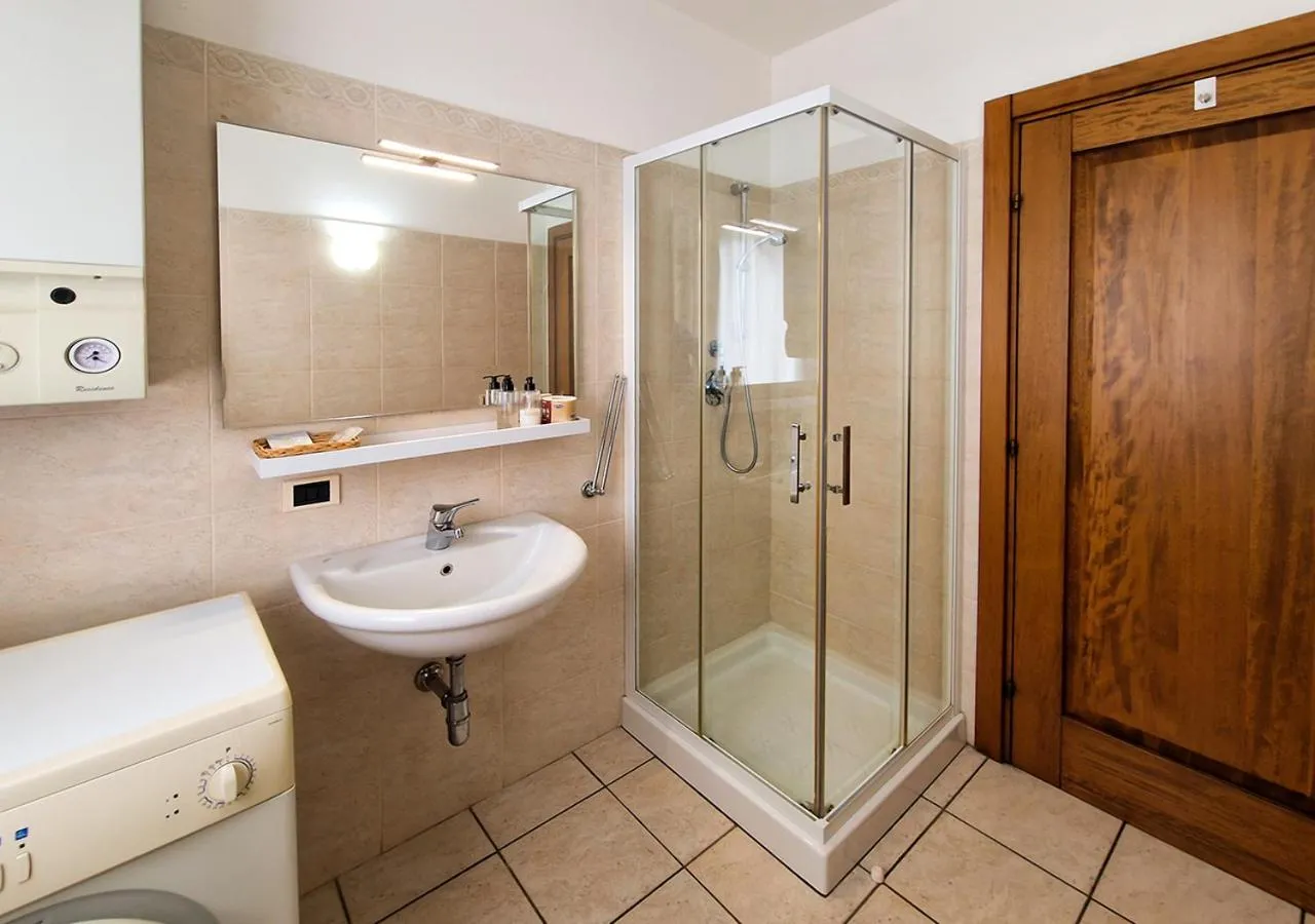 Bathroom in Leberides