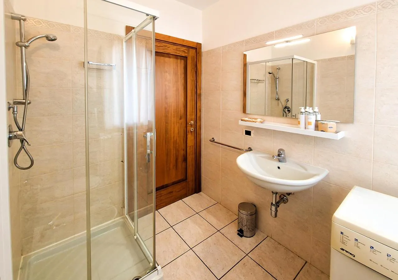 Bathroom in Leberides