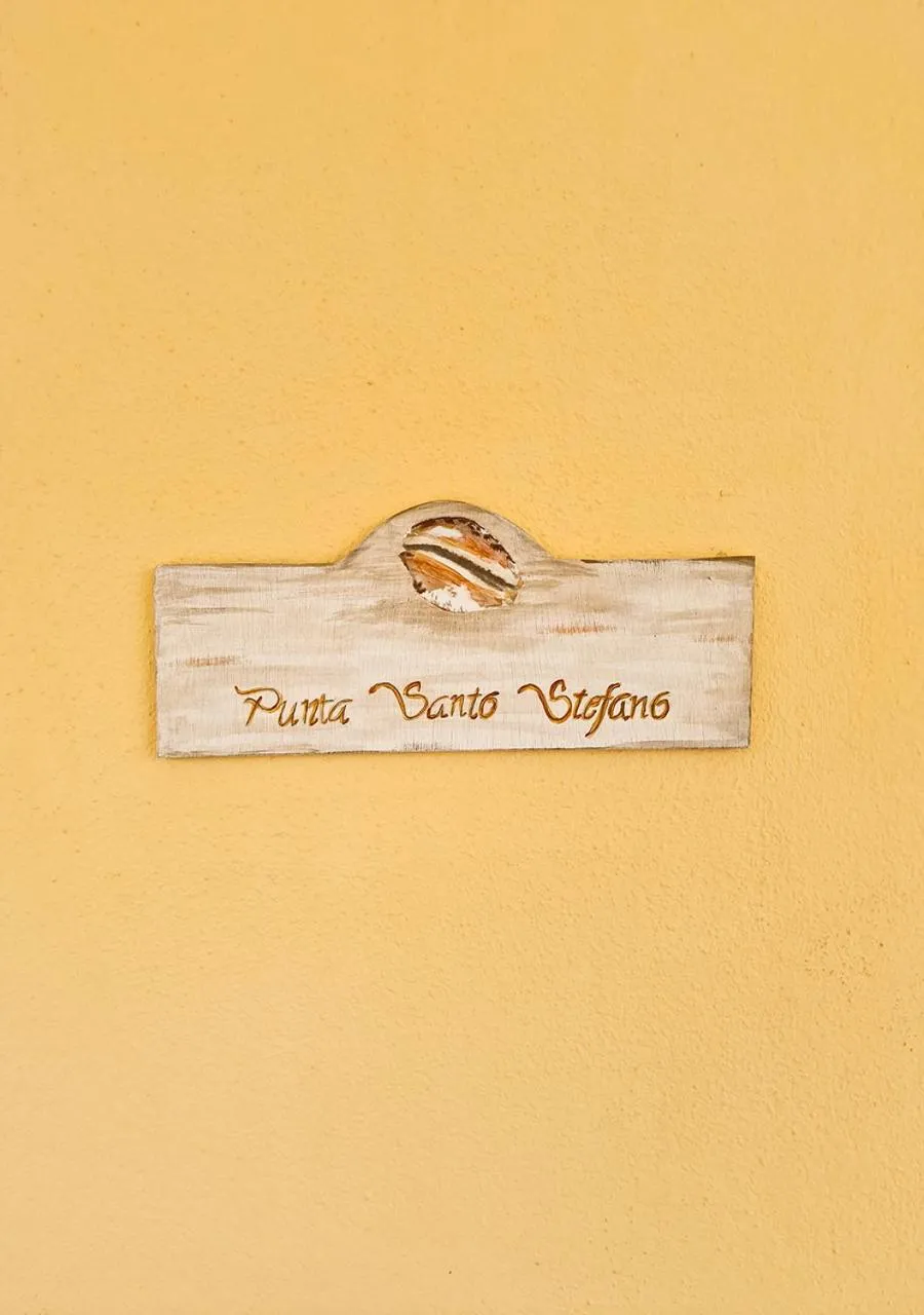 Decorative detail in Leberides