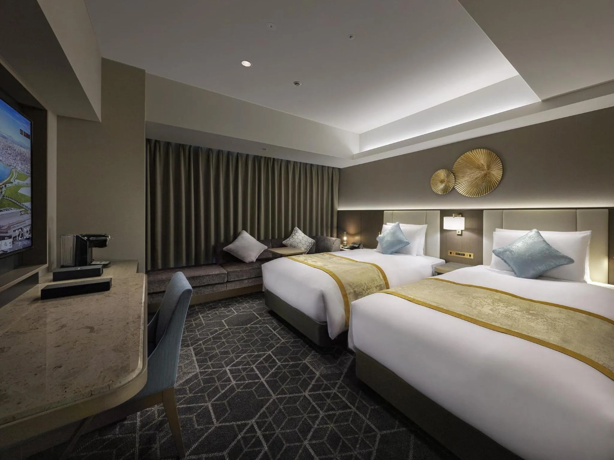 Bed in Villa Fontaine Premier Haneda Airport