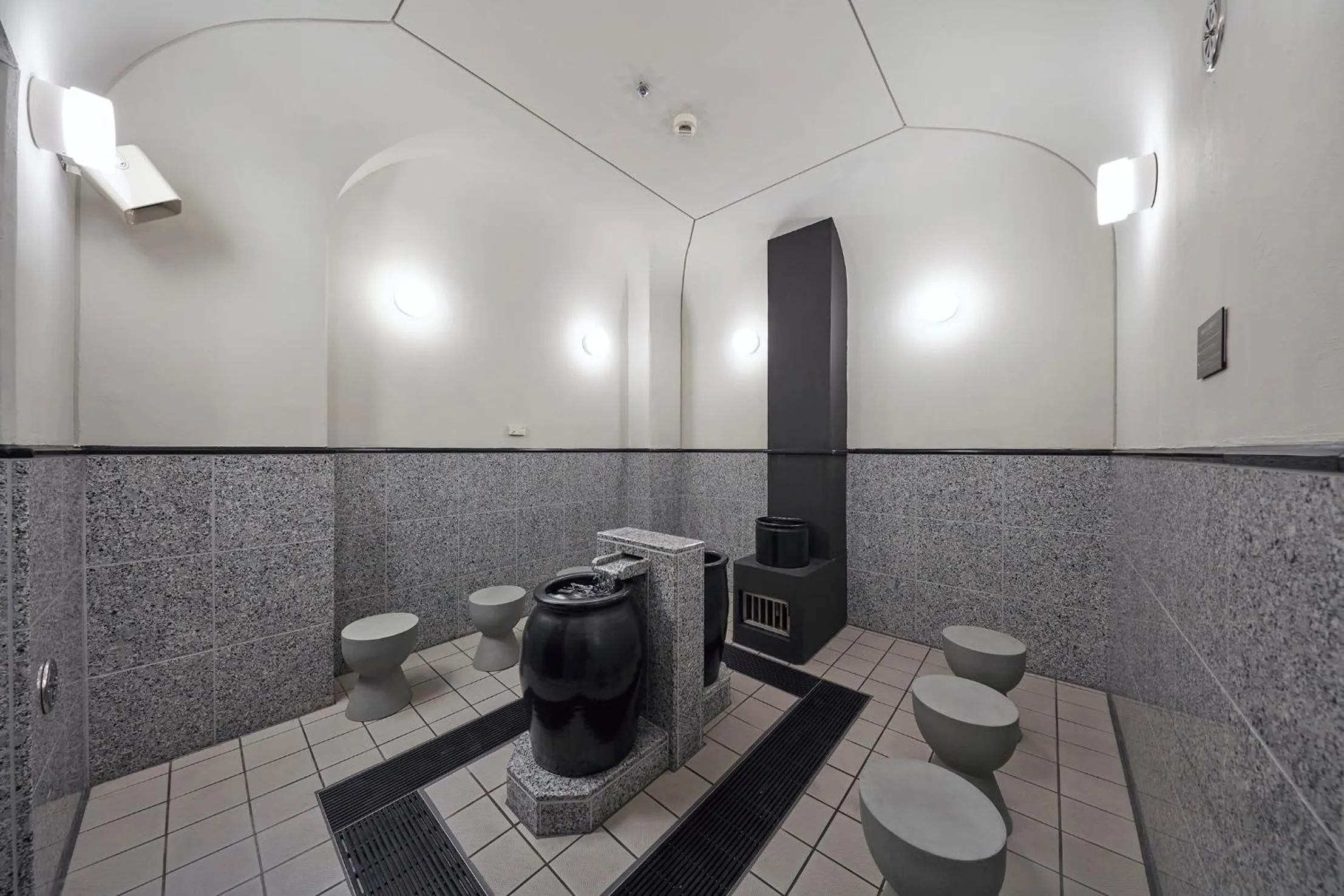 Sauna in Villa Fontaine Premier Haneda Airport