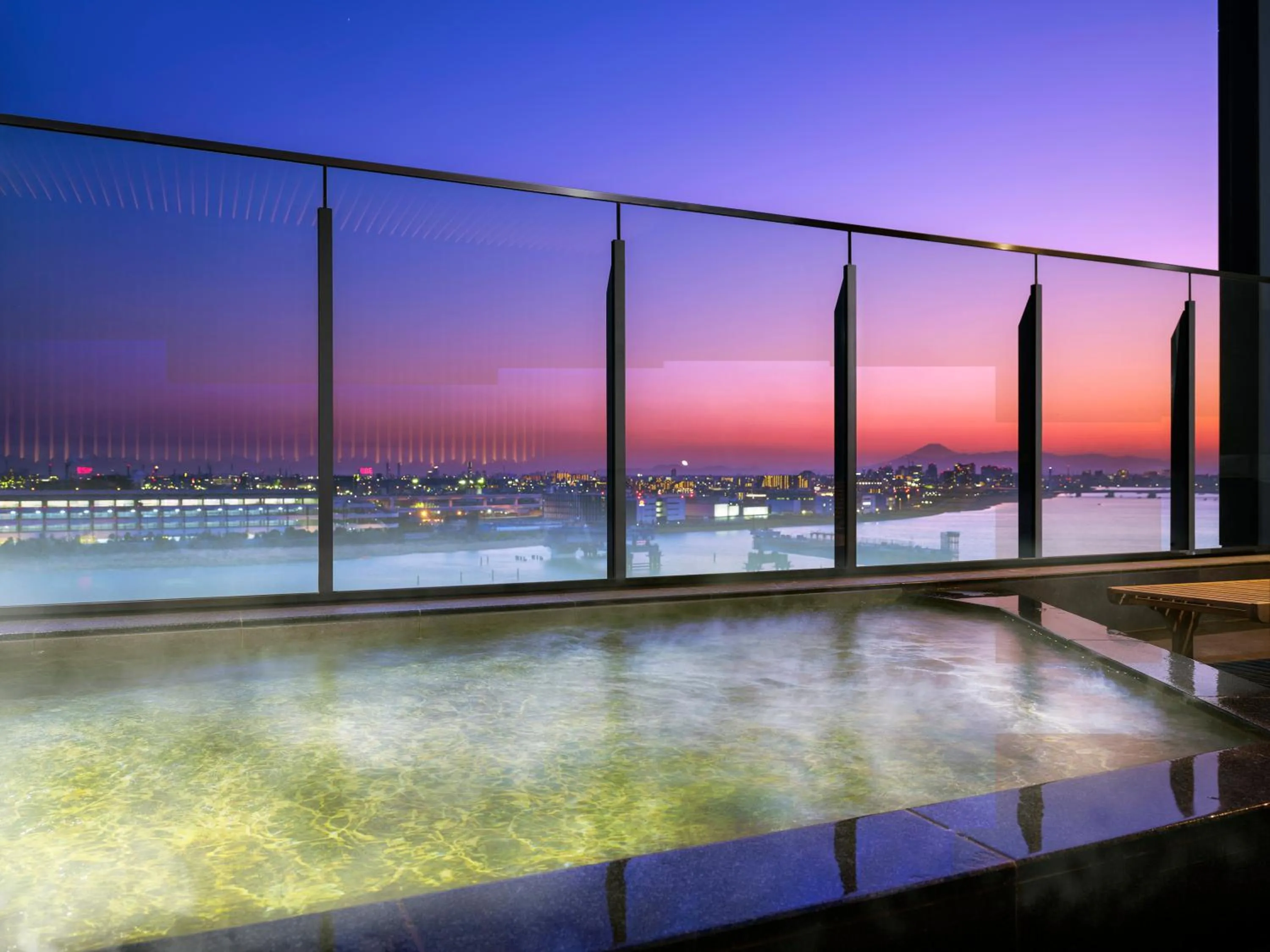 Hot Spring Bath in Villa Fontaine Premier Haneda Airport