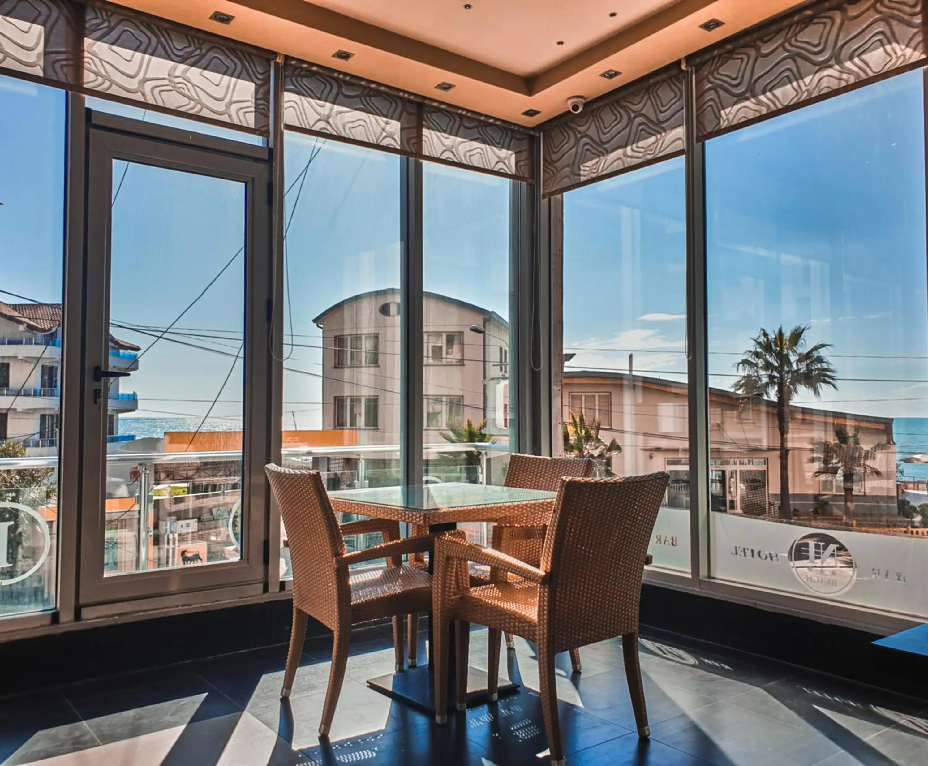 Restaurant/places to eat in Hotel Nais Beach Restaurant/places to eat in Hotel Nais Beach