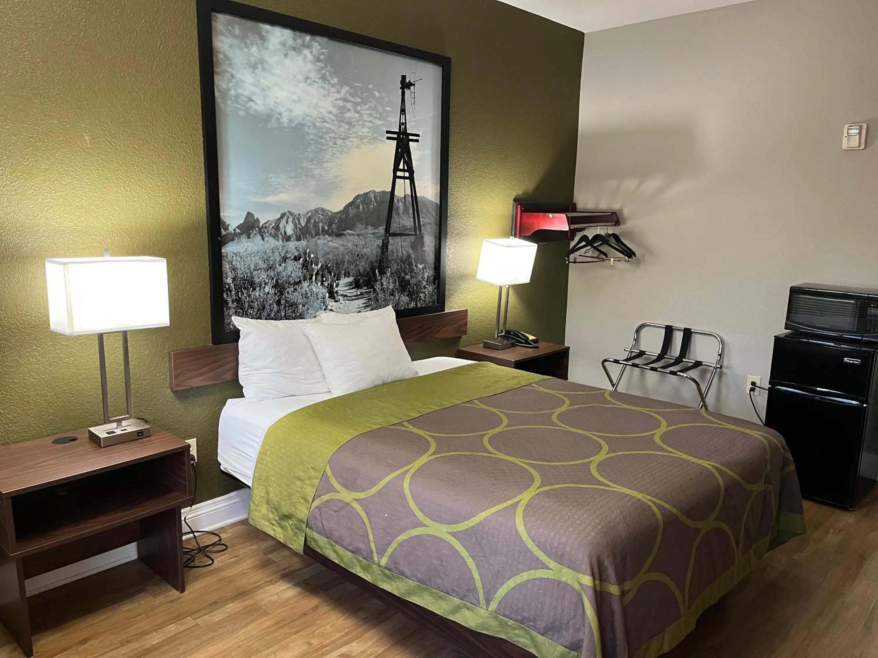 Bedroom, Bed in Super 8 by Wyndham San Antonio Near Fort Sam Houston