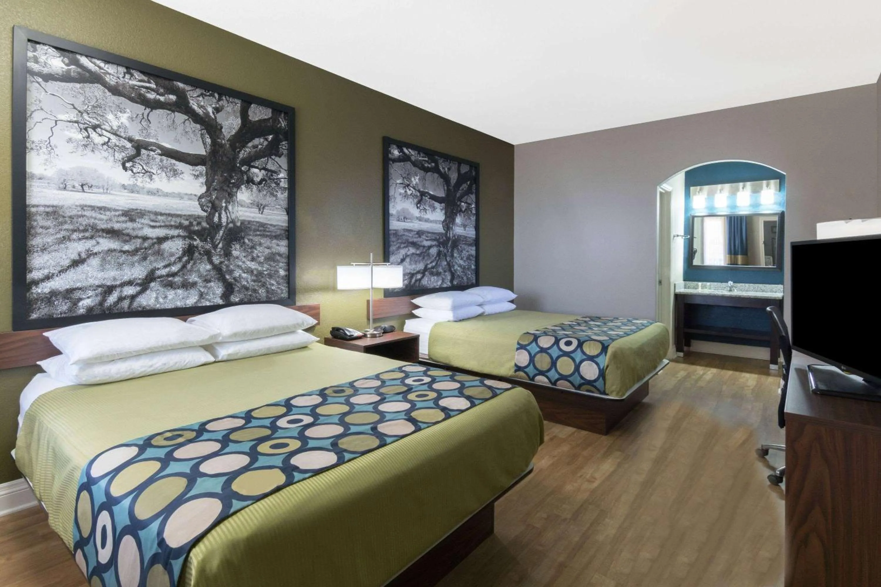 Photo of the whole room, Bed in Super 8 by Wyndham San Antonio Near Fort Sam Houston