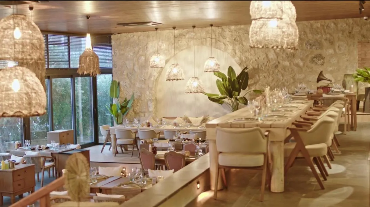 Restaurant/places to eat in Lords Palace Hotel SPA Casino