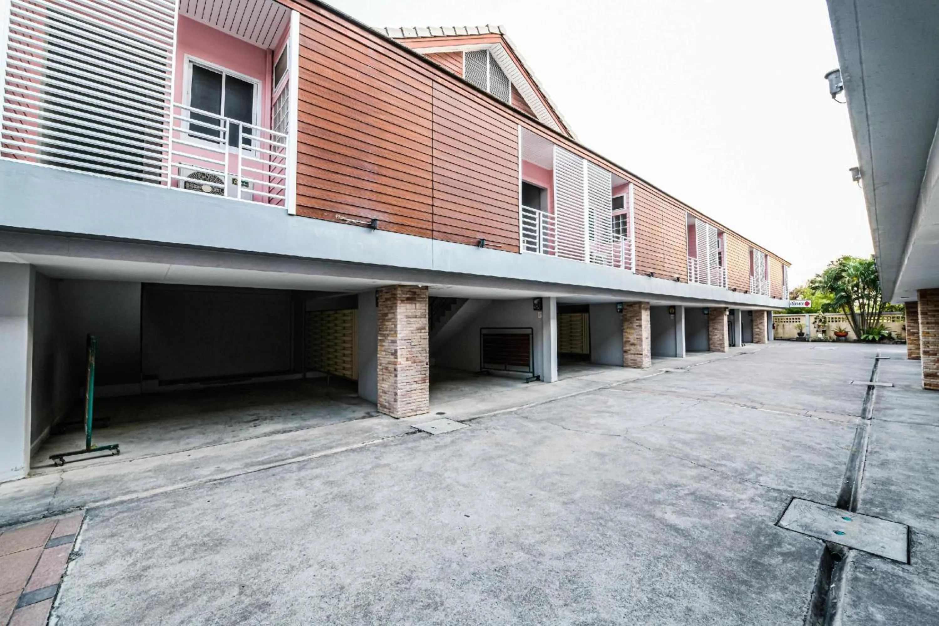 Neighbourhood in Bangsean Hotel