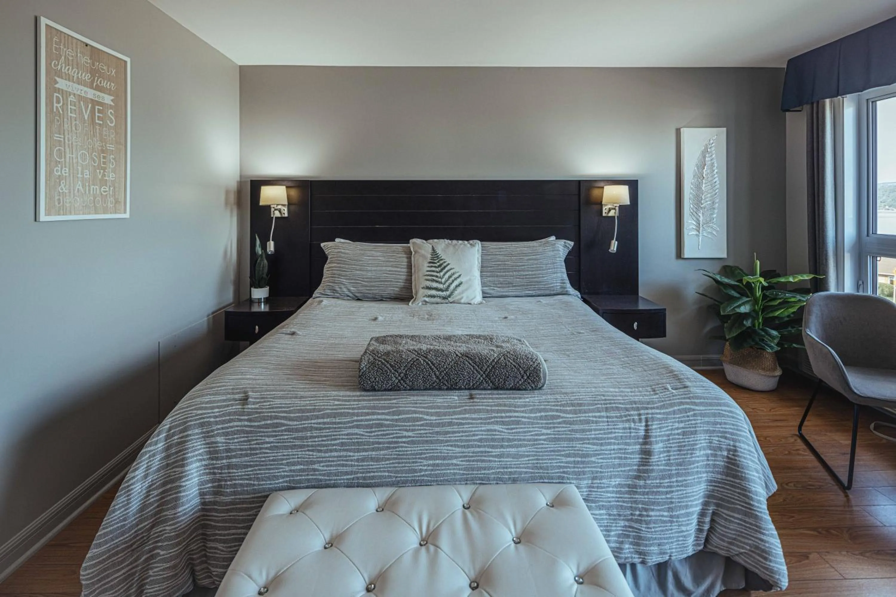 Bed in Motel le Point de Vue