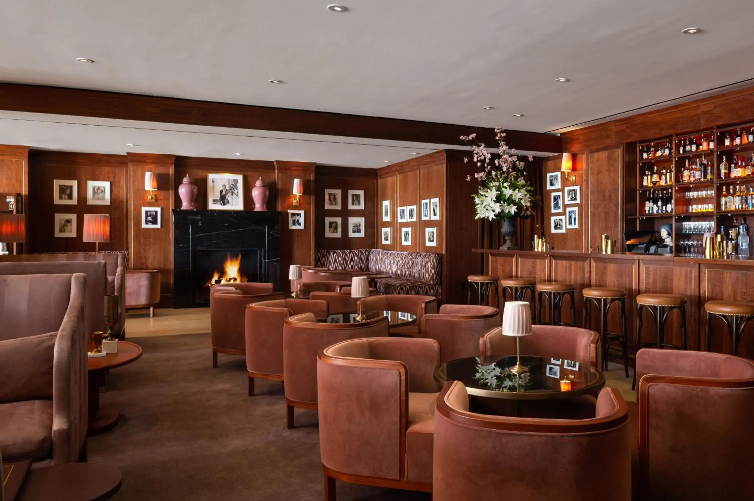 Food and drinks in Sunset Tower Hotel Food and drinks in Sunset Tower Hotel