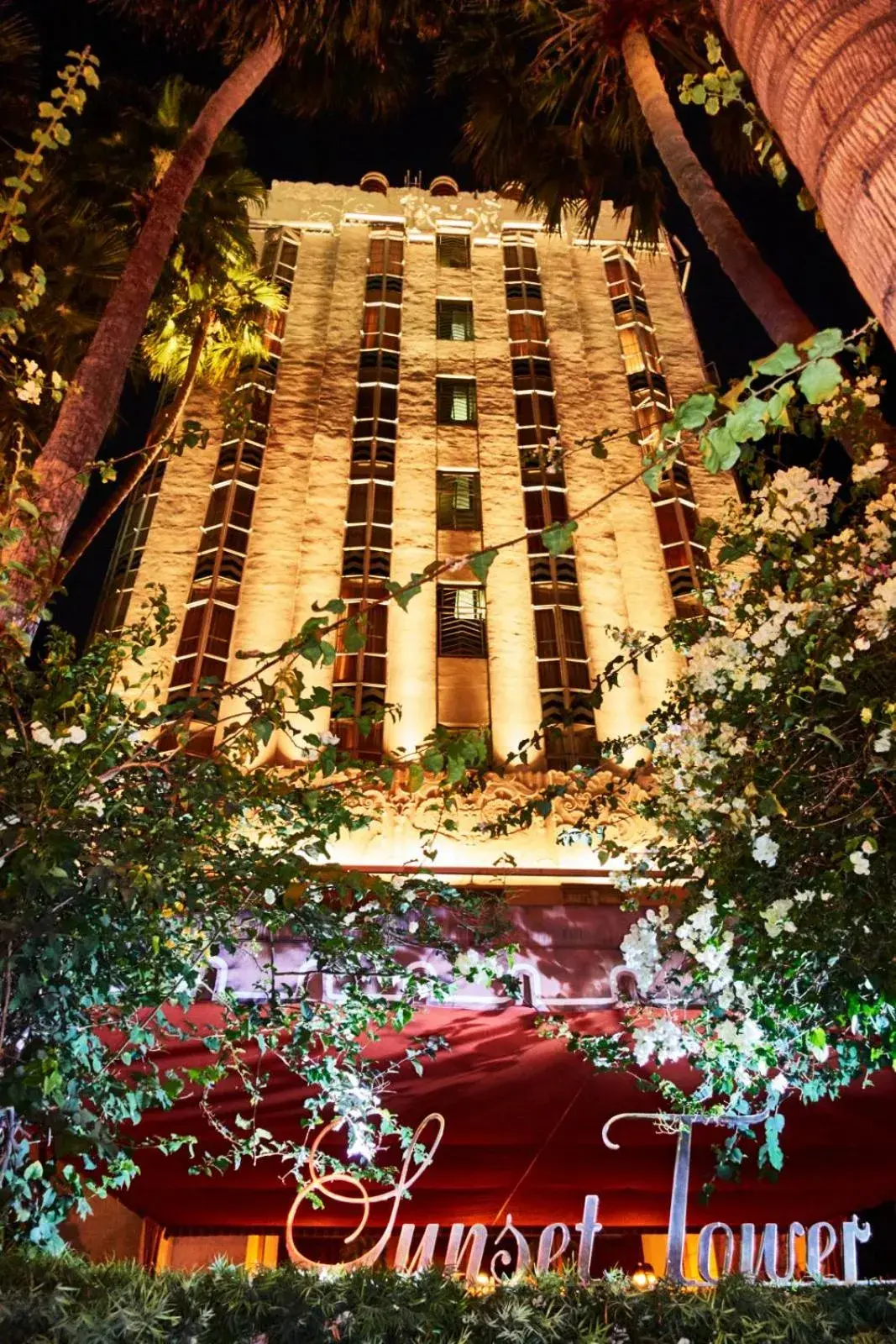 Facade/entrance in Sunset Tower Hotel Facade/entrance in Sunset Tower Hotel