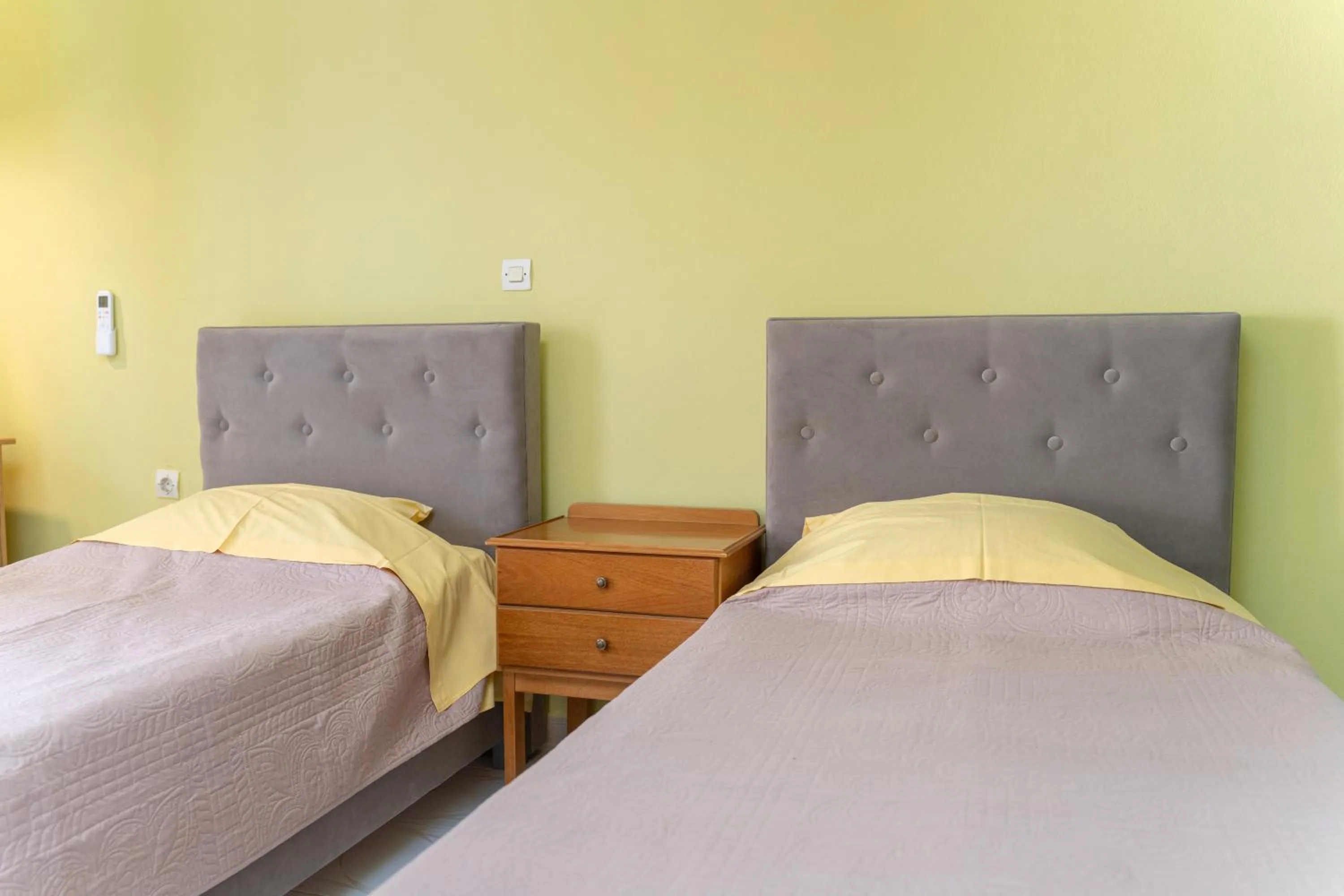 Bedroom, Bed in Remezzo Apartments