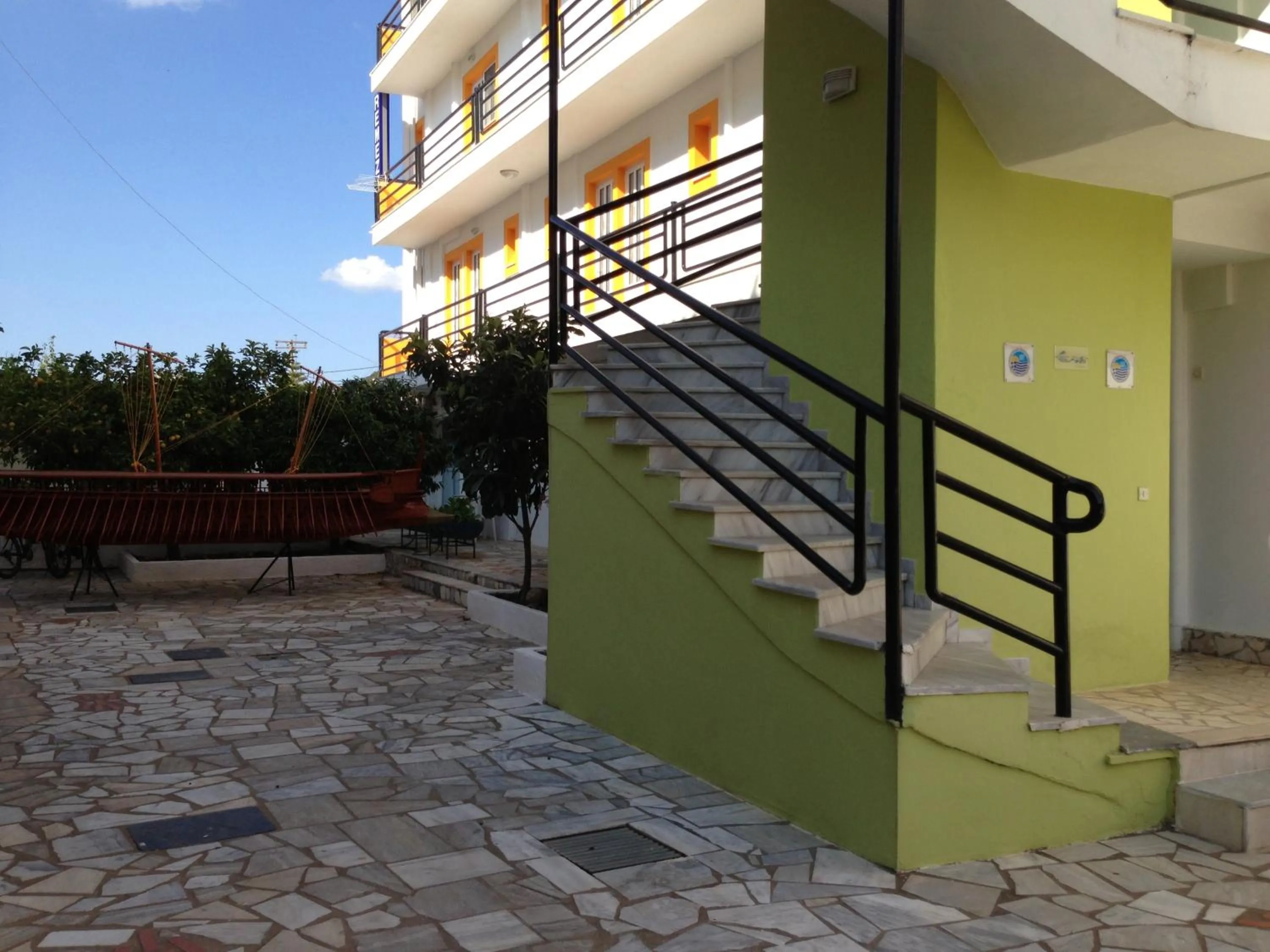 Facade/entrance in Remezzo Apartments