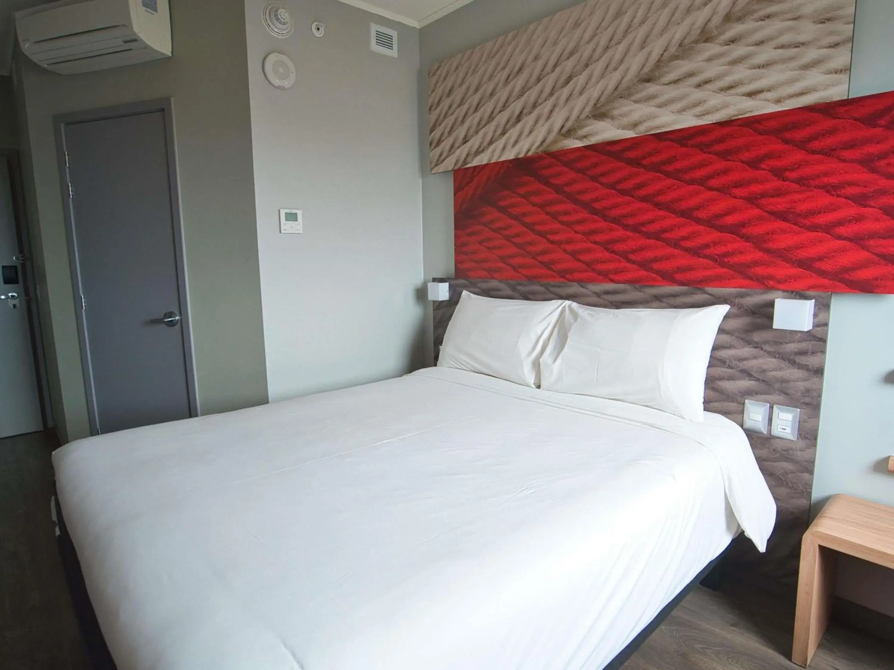 Bedroom, Bed in ibis Trujillo Bedroom, Bed in ibis Trujillo