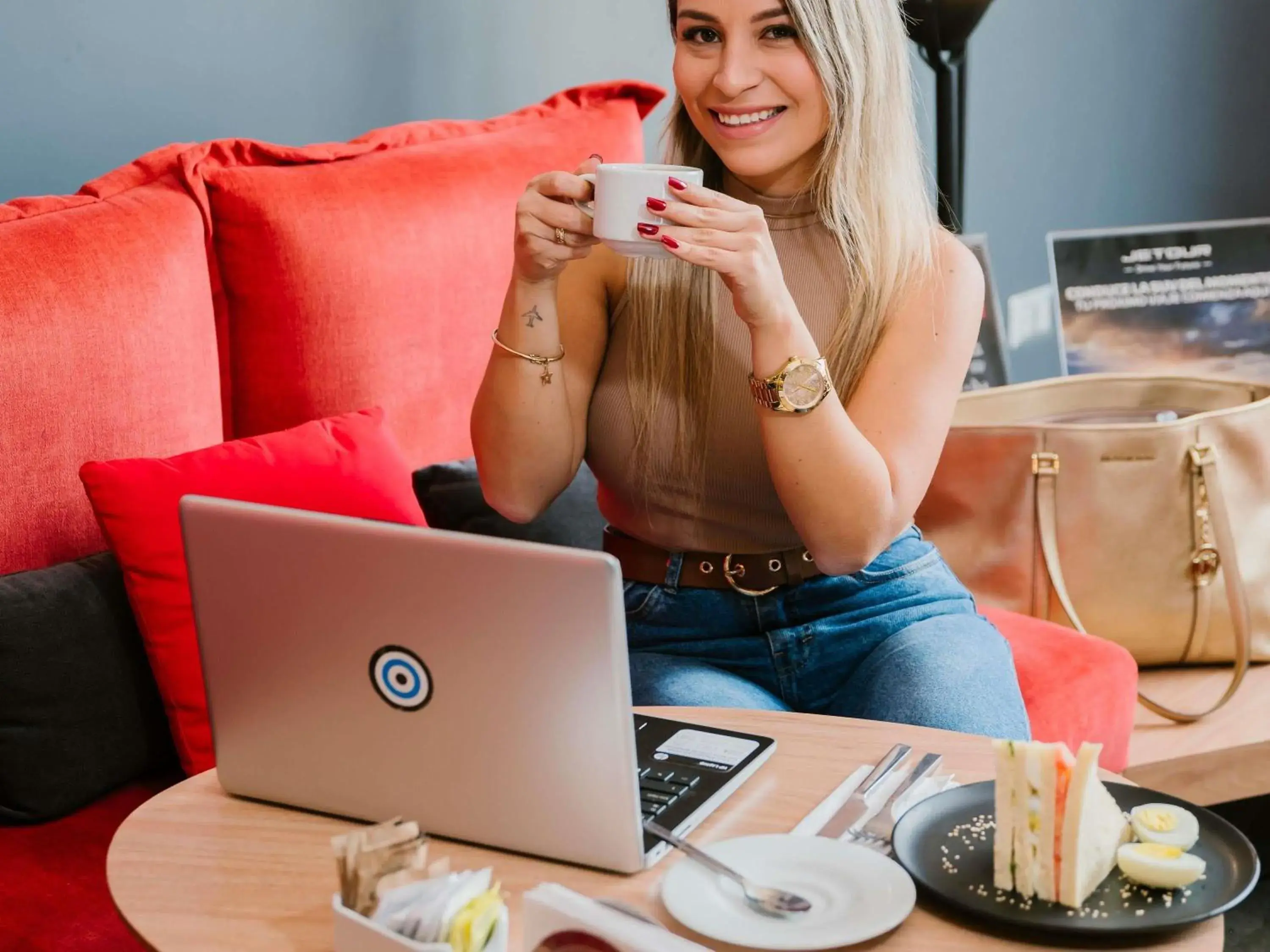 Lounge or bar in ibis Trujillo Lounge or bar in ibis Trujillo