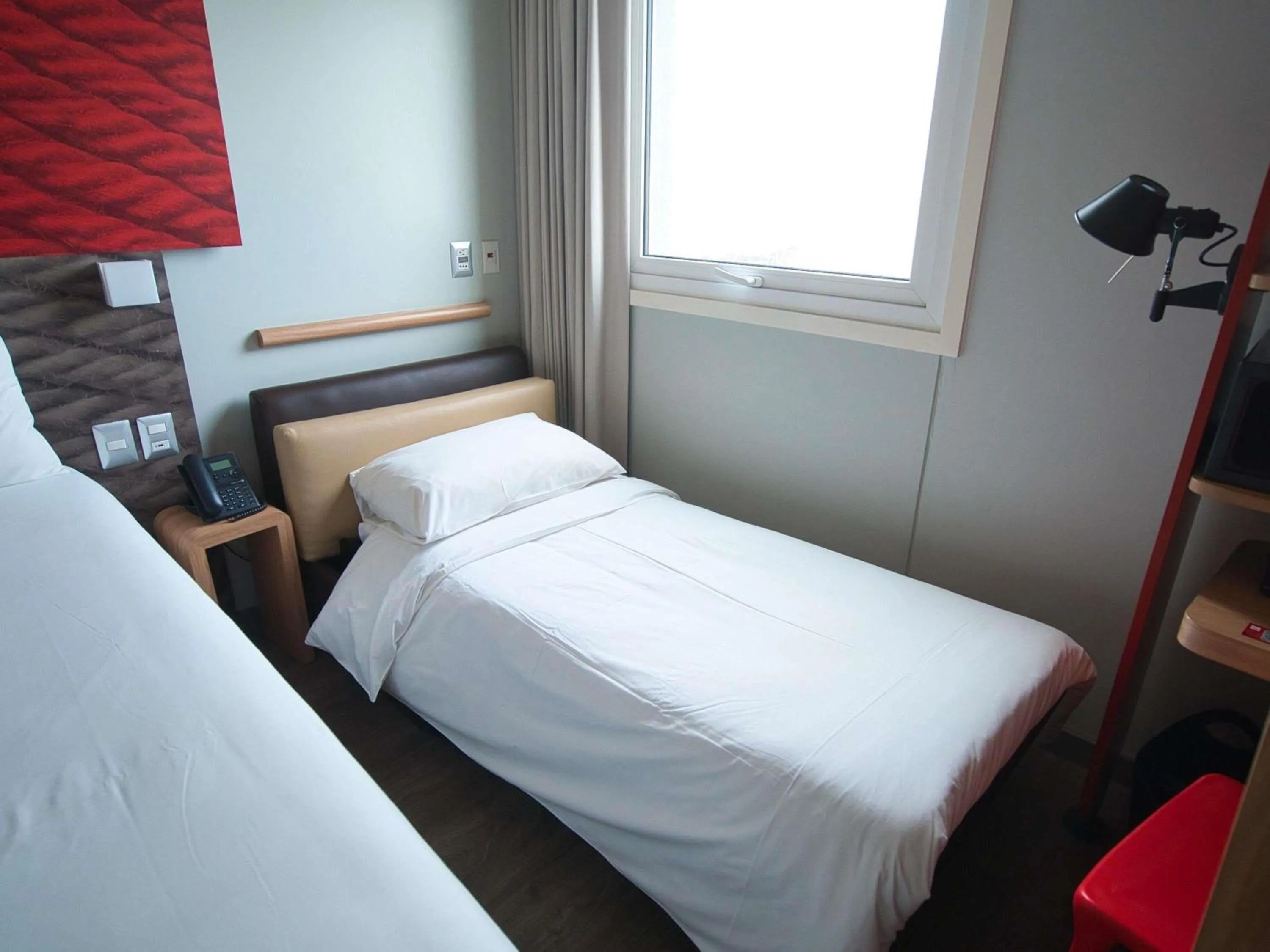 Bedroom, Bed in ibis Trujillo