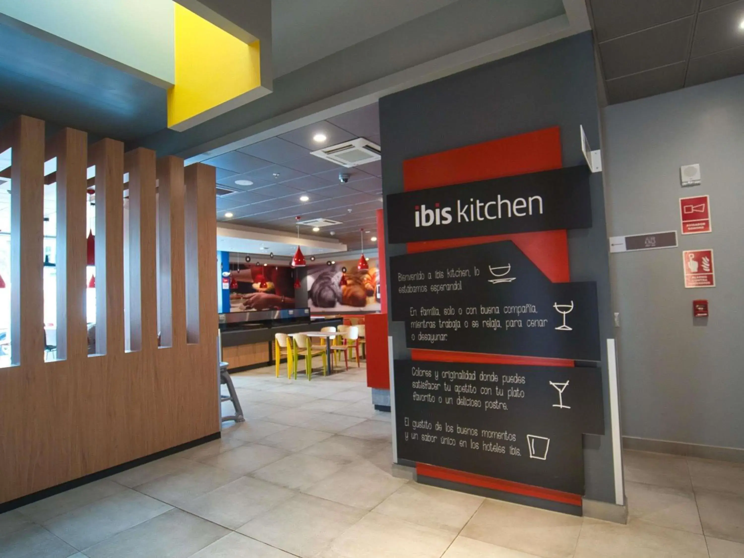 Restaurant/places to eat in ibis Trujillo Restaurant/places to eat in ibis Trujillo