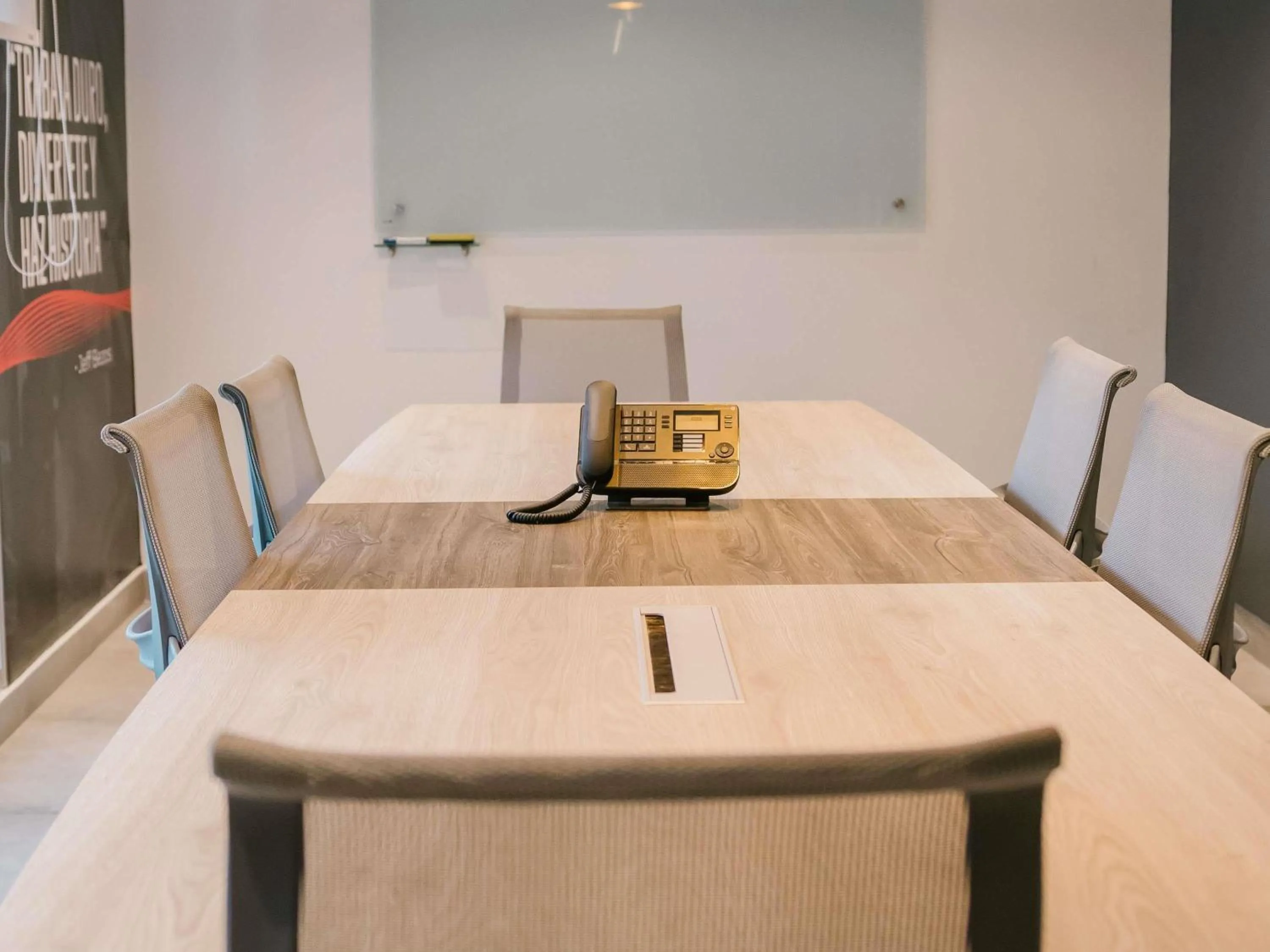 Meeting/conference room in ibis Trujillo