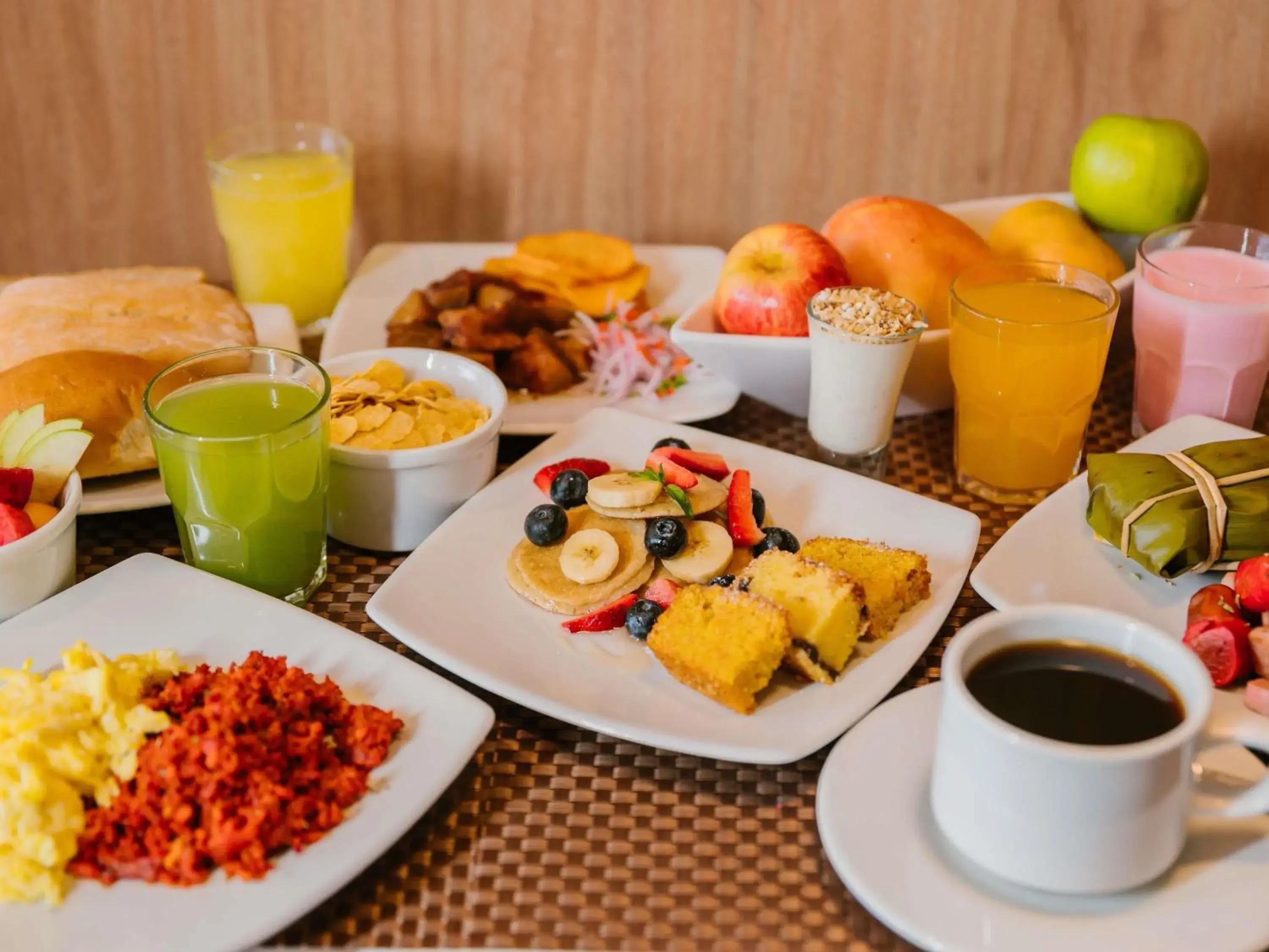 Restaurant/places to eat in ibis Trujillo Restaurant/places to eat in ibis Trujillo