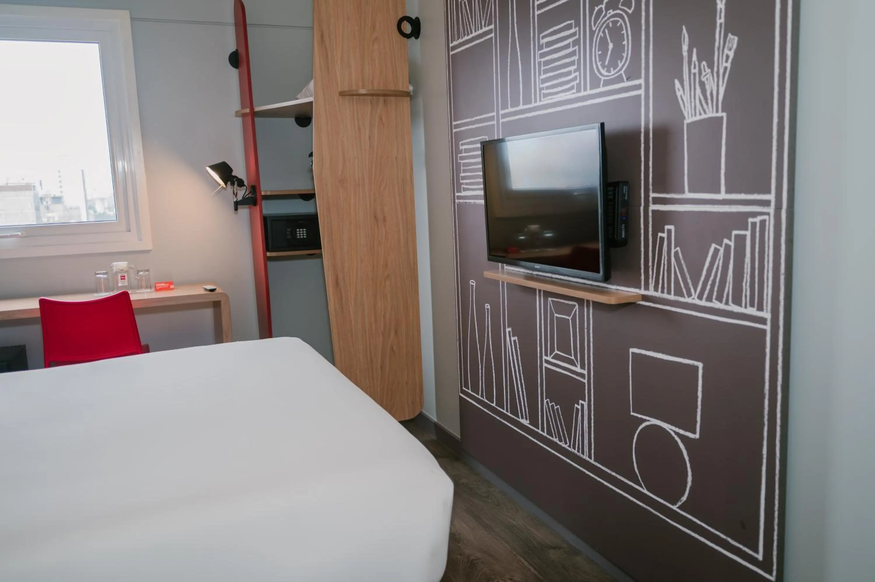 TV and multimedia, Bed in ibis Trujillo