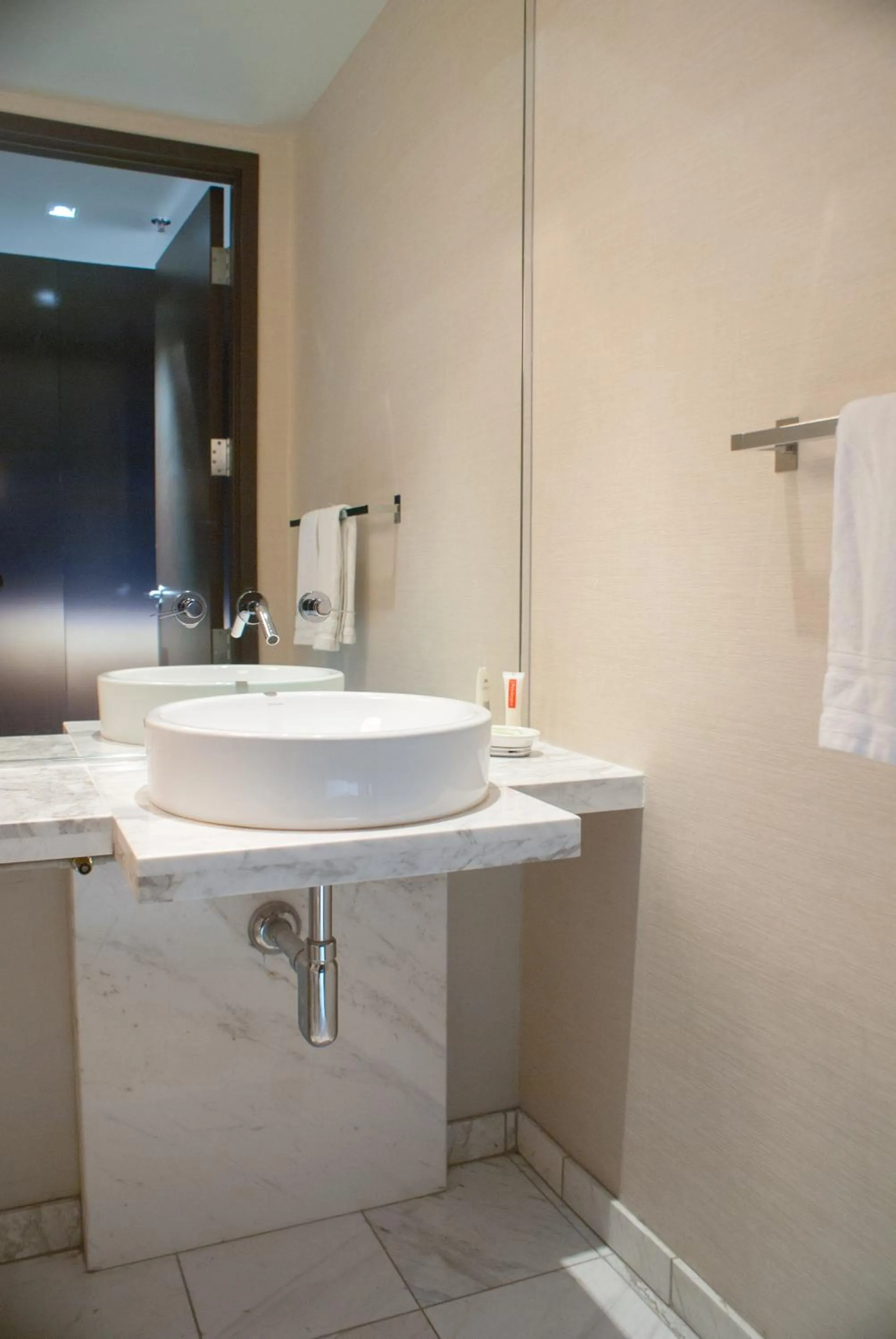 Bathroom in Palms Place Hotel and Spa