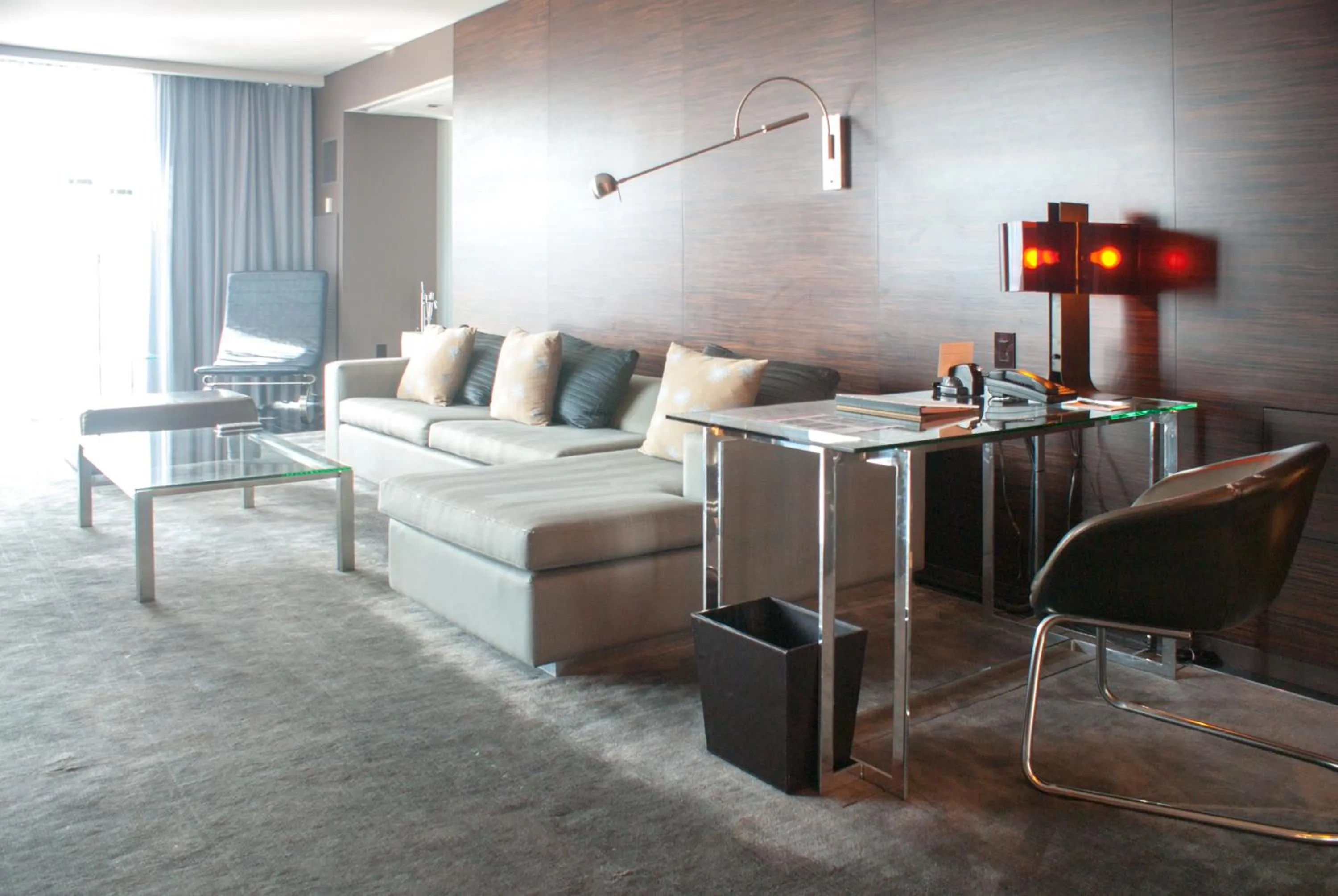 Living room in Palms Place Hotel and Spa