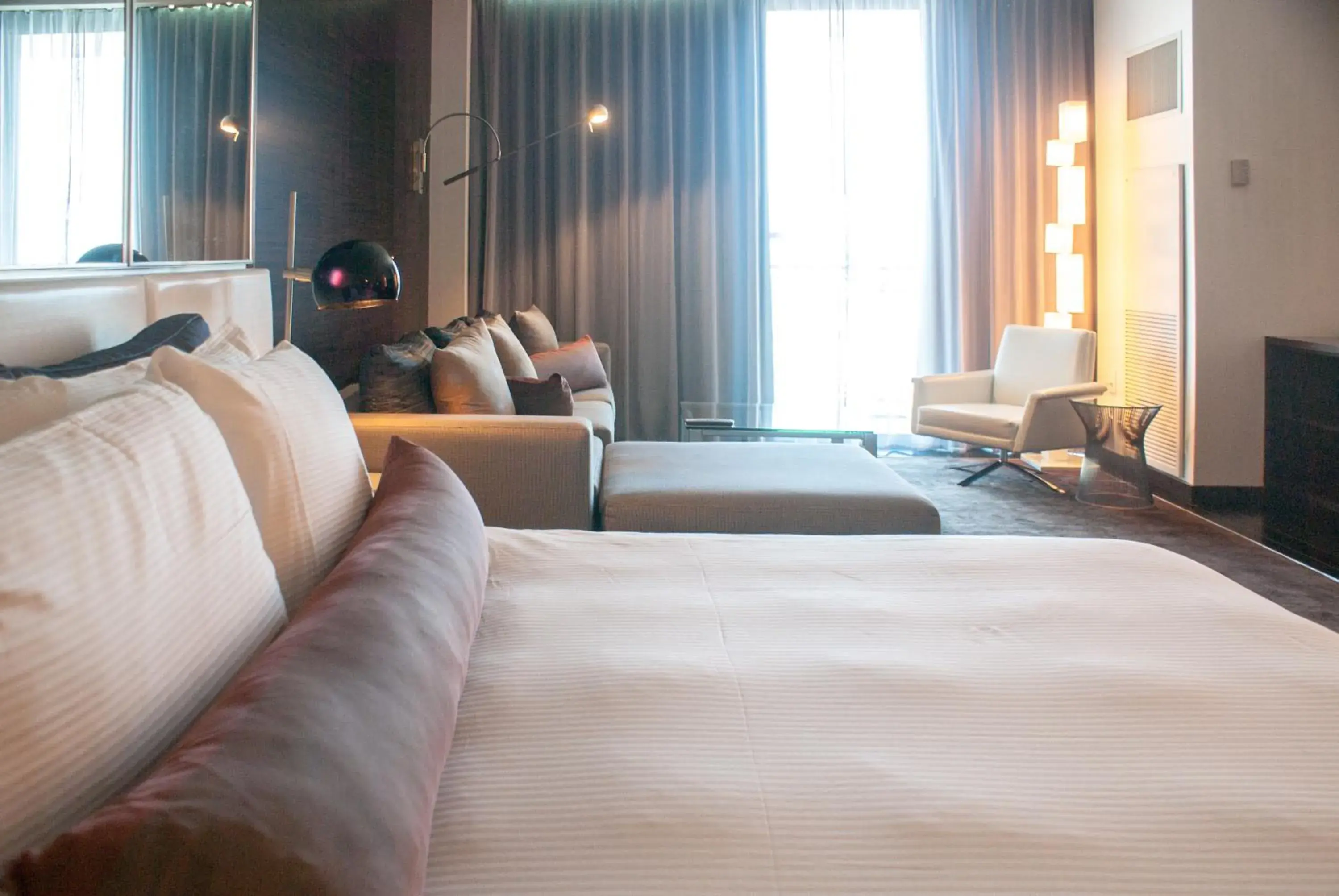 Bed in Palms Place Hotel and Spa Bed in Palms Place Hotel and Spa