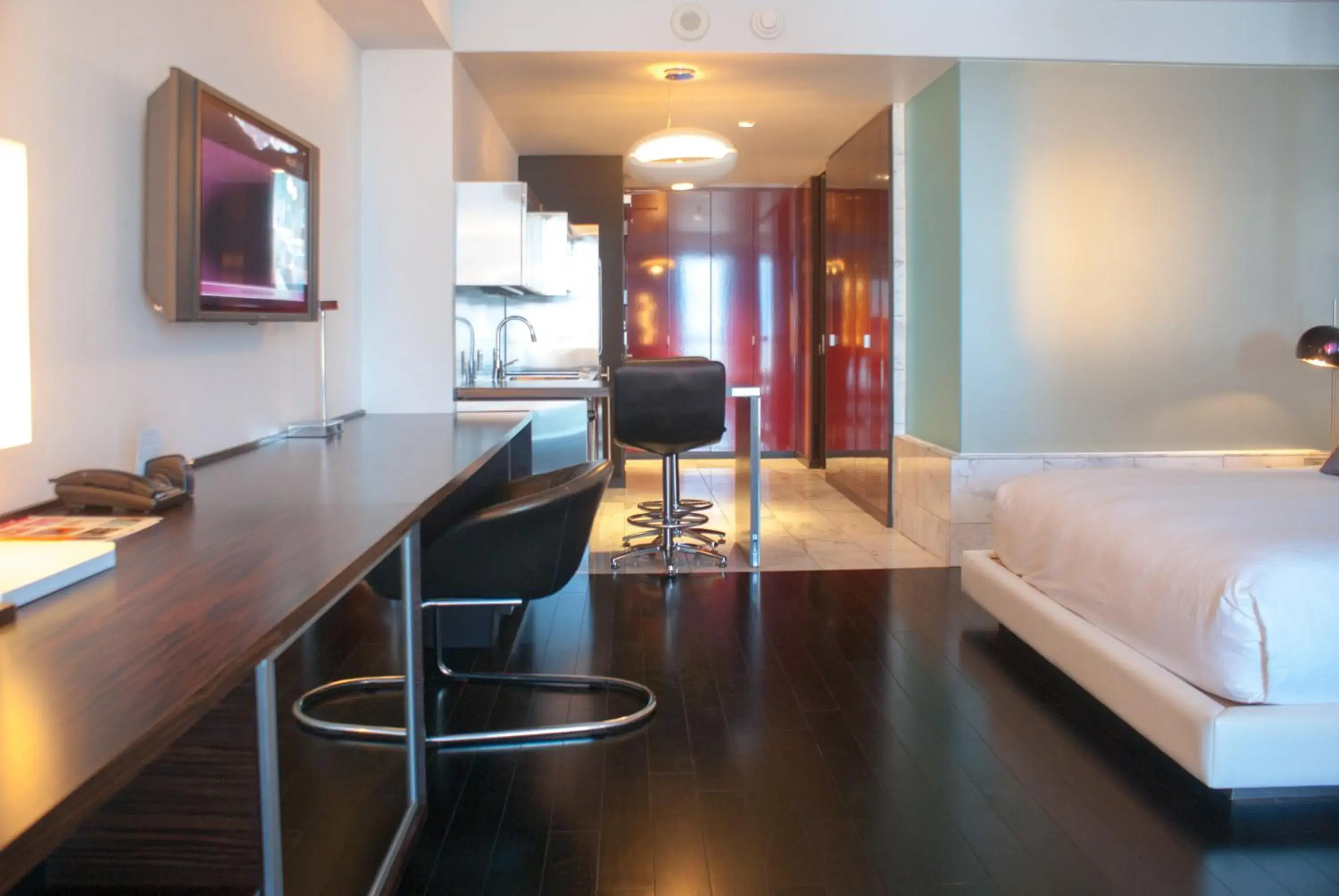 Seating area, Bed in Palms Place Hotel and Spa Seating area, Bed in Palms Place Hotel and Spa