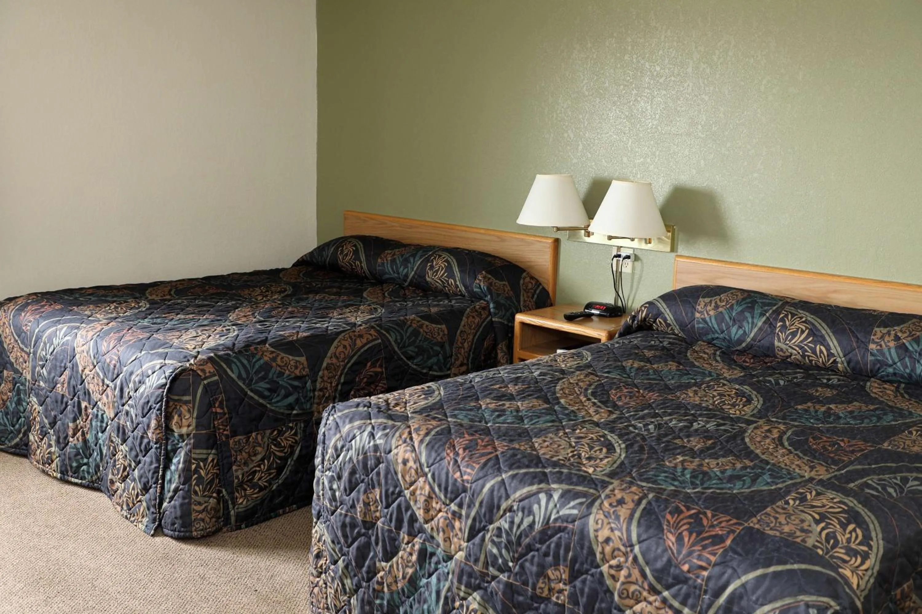 Photo of the whole room, Bed in Northern Lights Inn Rugby