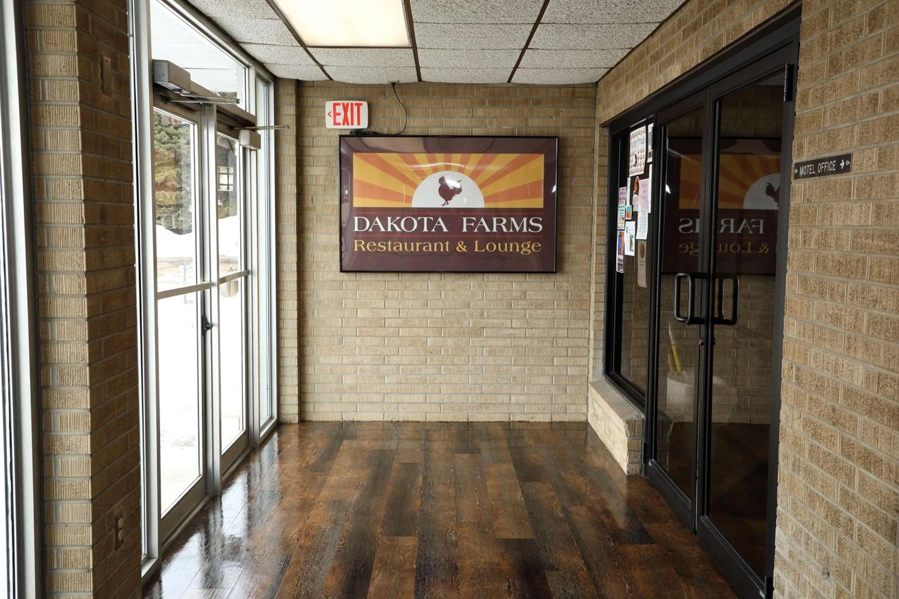 Restaurant/places to eat in Northern Lights Inn Rugby