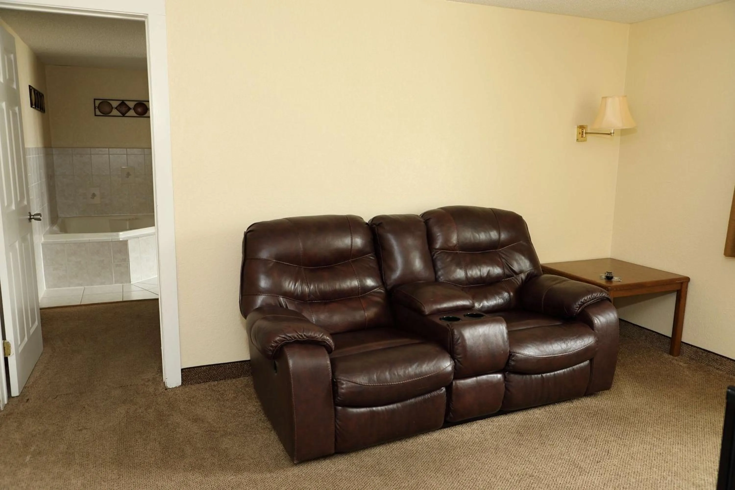 Photo of the whole room in Northern Lights Inn Rugby