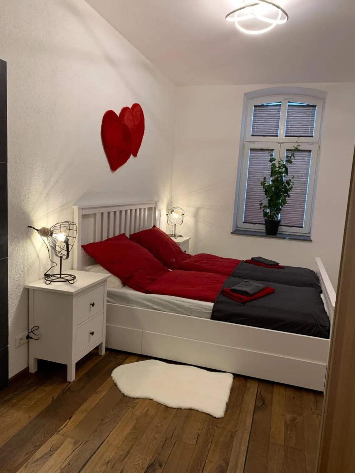 Bed in Wieko Ferienwohnungen - Luxus pur im Prinz von Preußen, Erdgeschoss