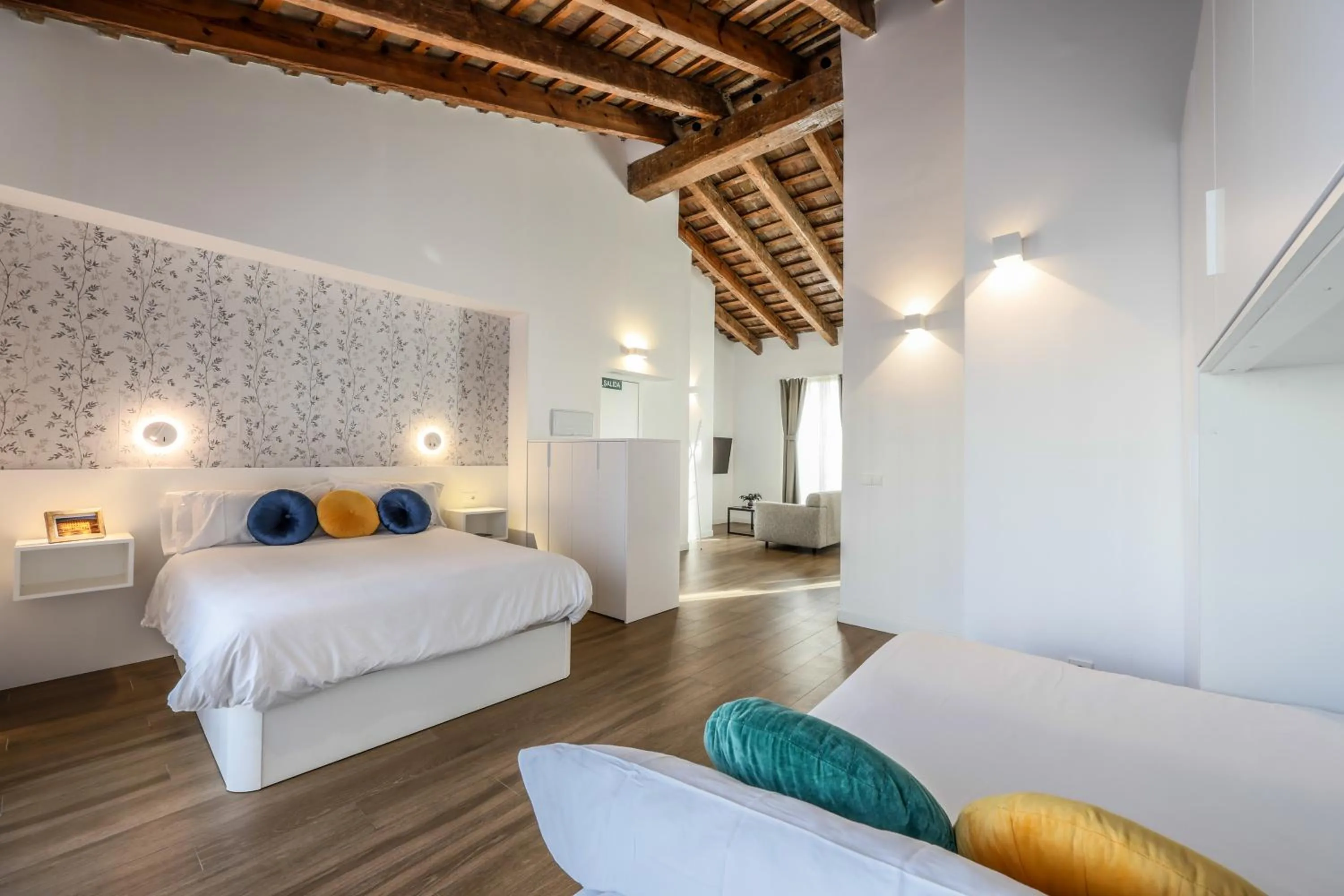 Bed in AmazINN Collection Valencia Centro EVI