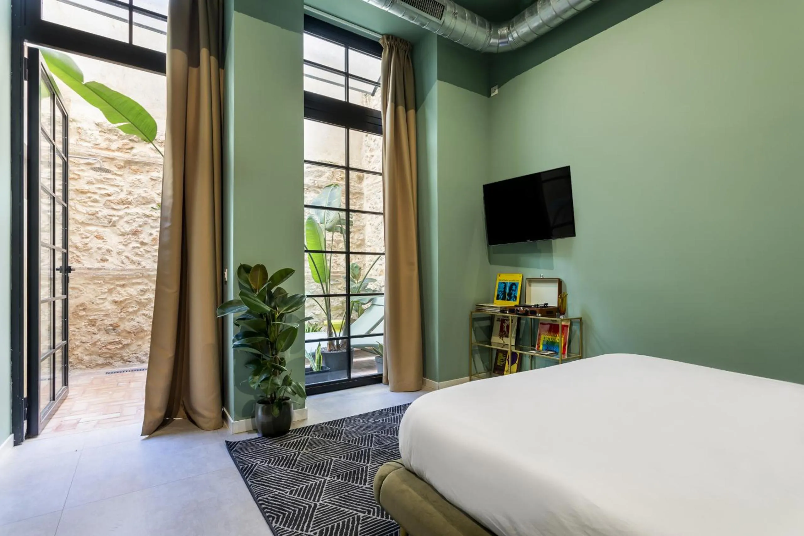 Bed in AmazINN Collection Valencia Centro EVI
