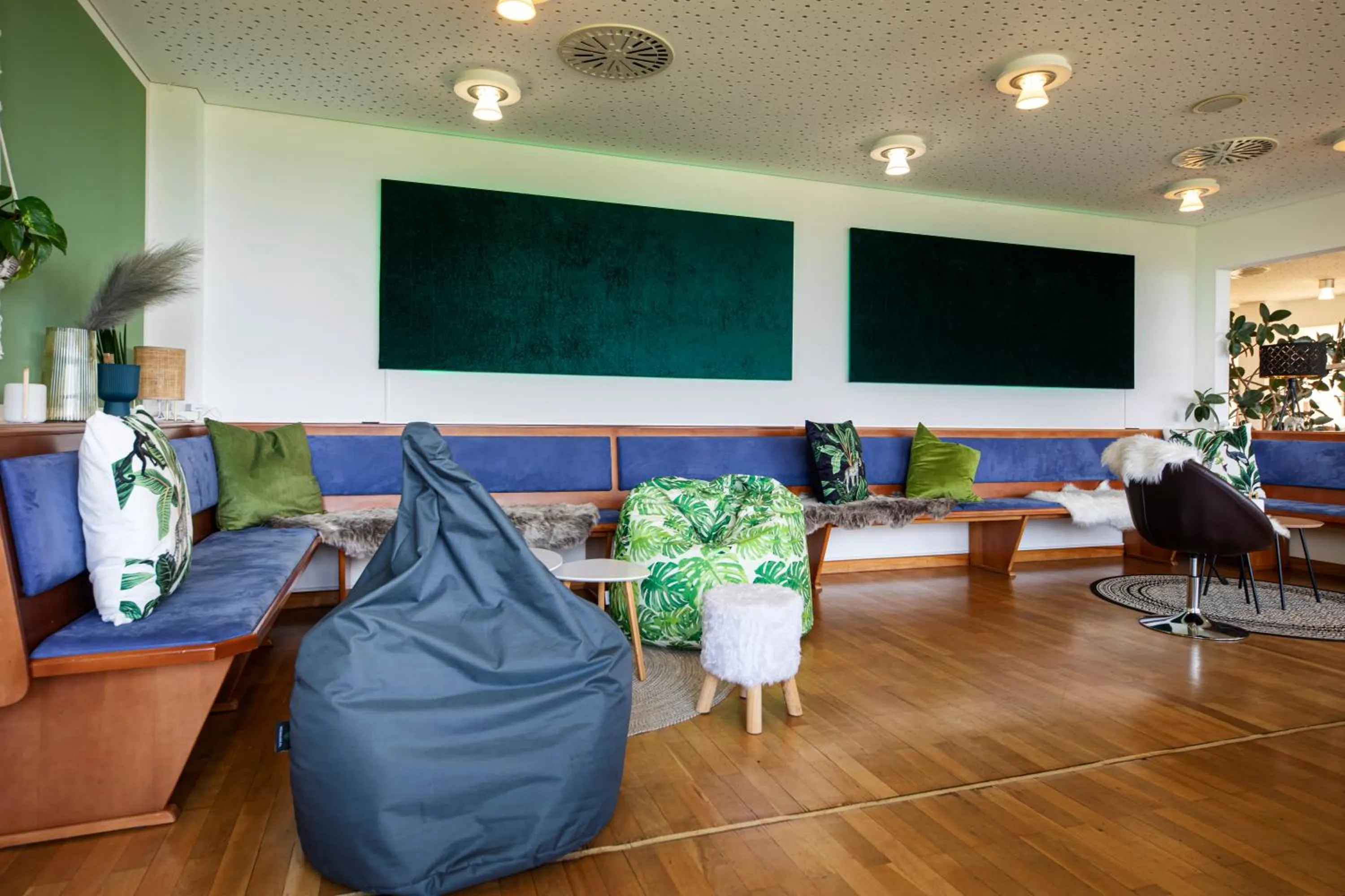 Lobby or reception in Karoli Hotel Waldkirchen