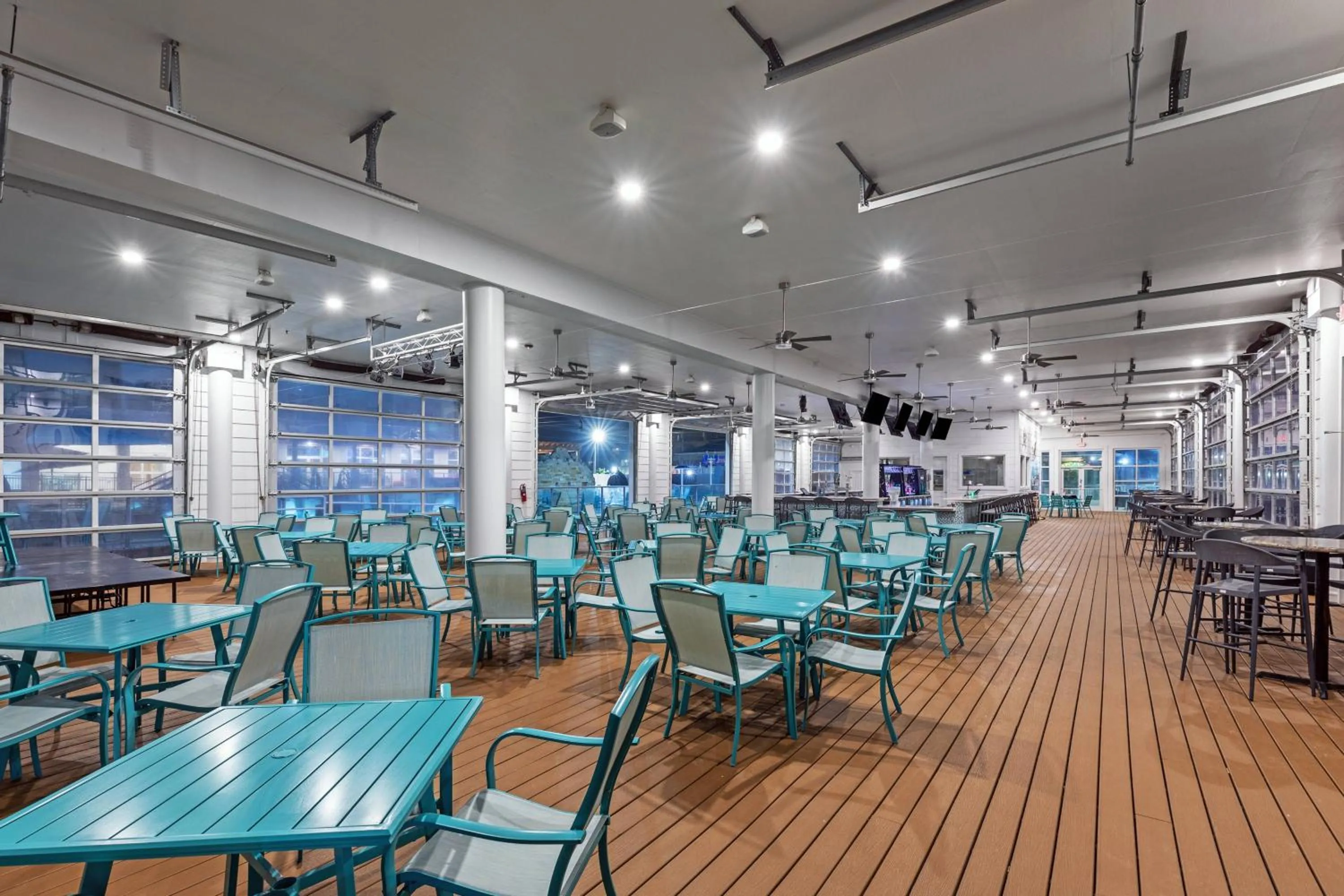 Lounge or bar in Courtyard South Padre Island