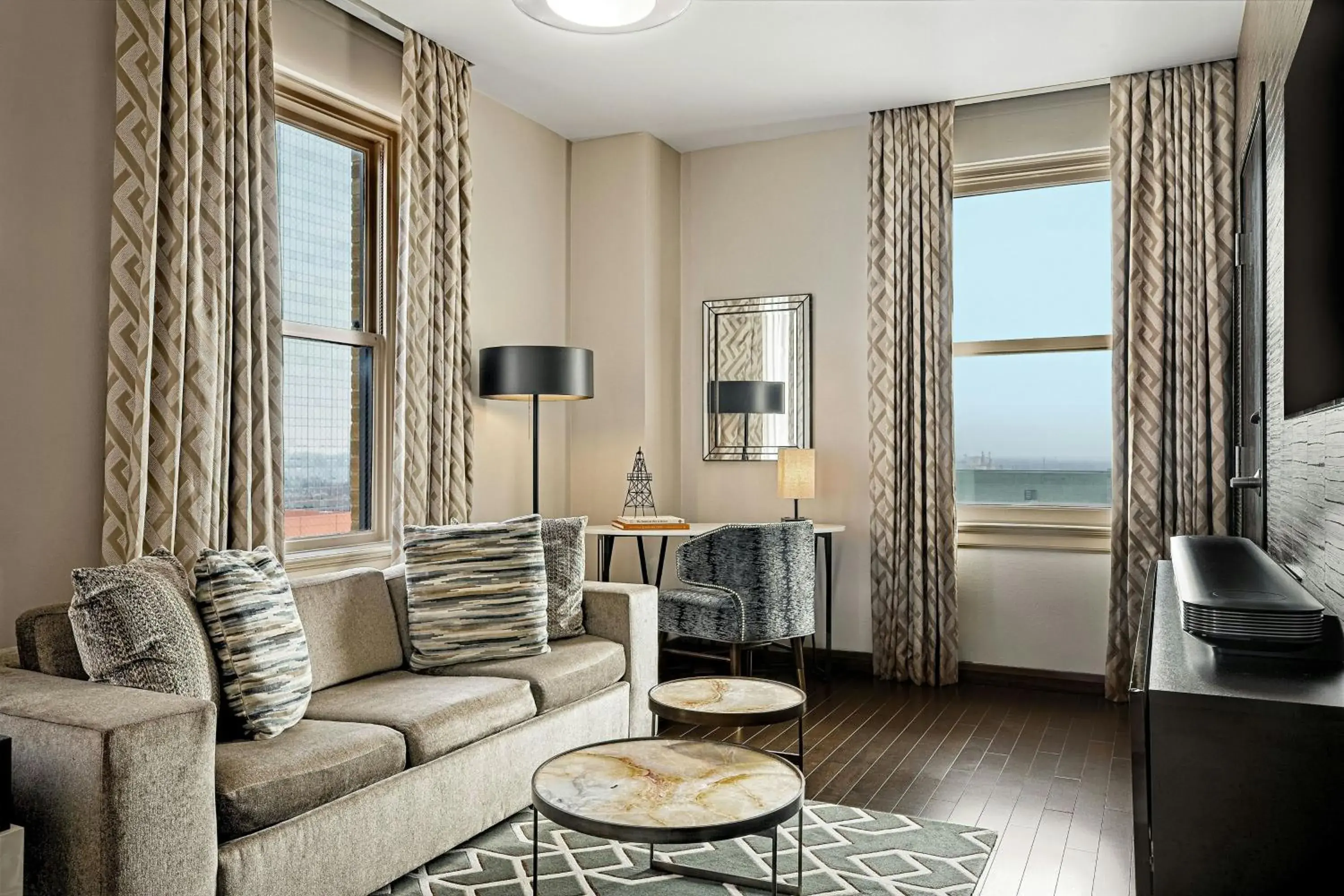 Living room in The Sinclair, Autograph Collection Living room in The Sinclair, Autograph Collection