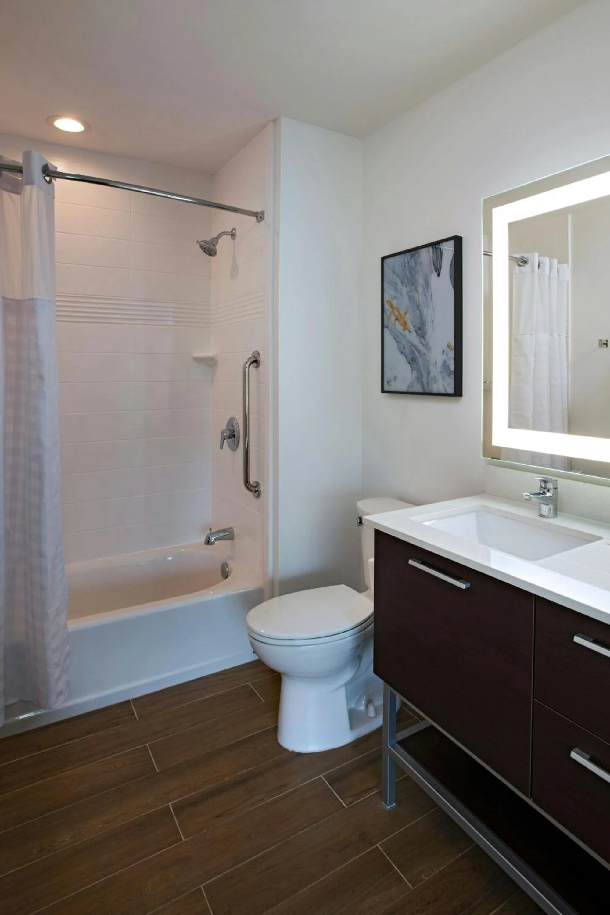 Bathroom in TownePlace Suites San Antonio Northwest at The RIM