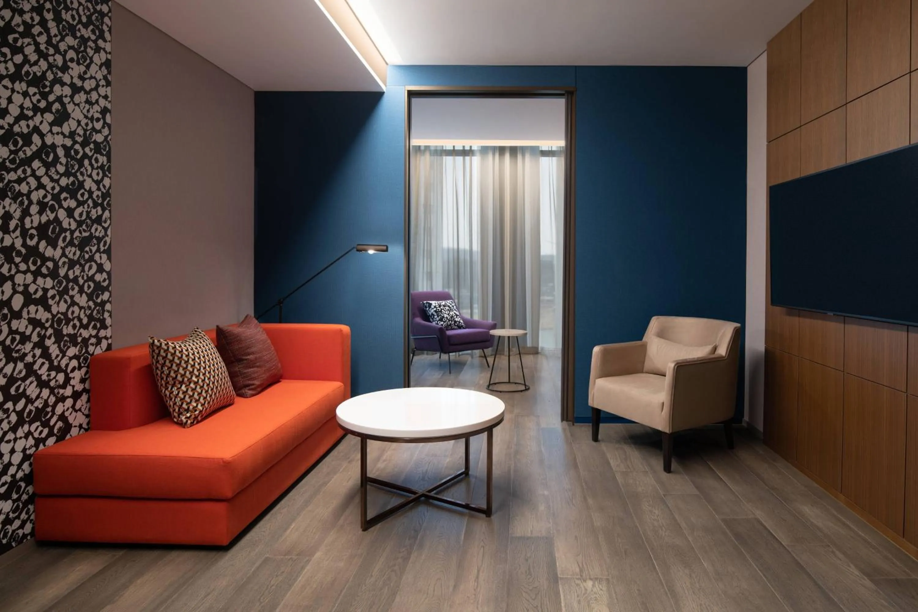 Living room in Courtyard by Marriott Suwon