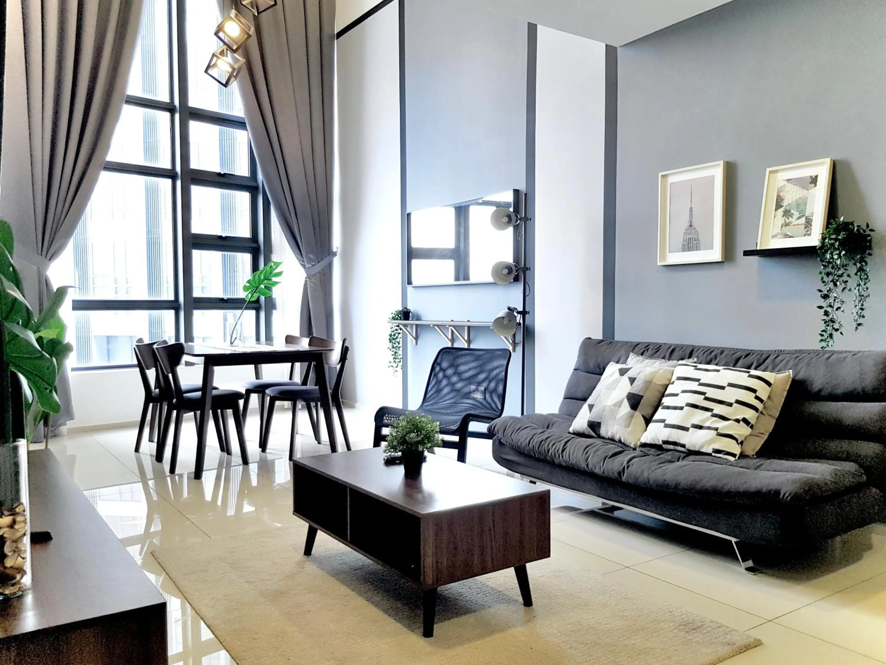 Living room in Ekocheras Suite by MOKA at CHERAS