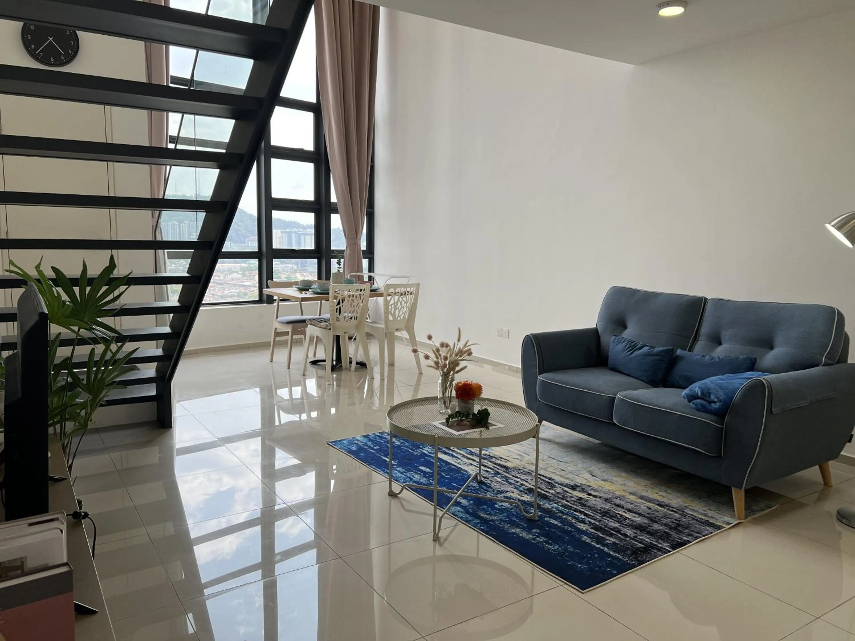 Living room in Ekocheras Suite by MOKA at CHERAS