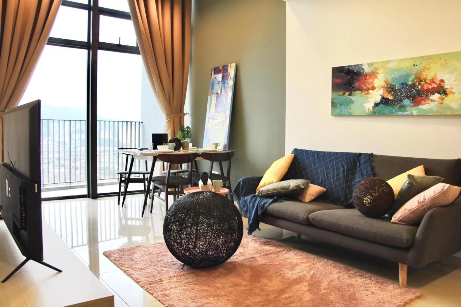 Living room in Ekocheras Suite by MOKA at CHERAS